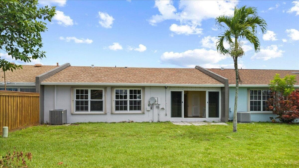 5540 S Lakewood Cir Circle S F, Margate, FL 33063 — photo 39 of 50