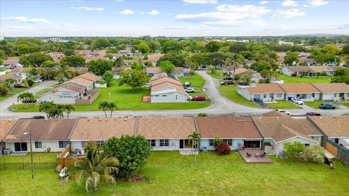 5540 S Lakewood Cir Circle S F, Margate, FL 33063 — photo 42 of 50
