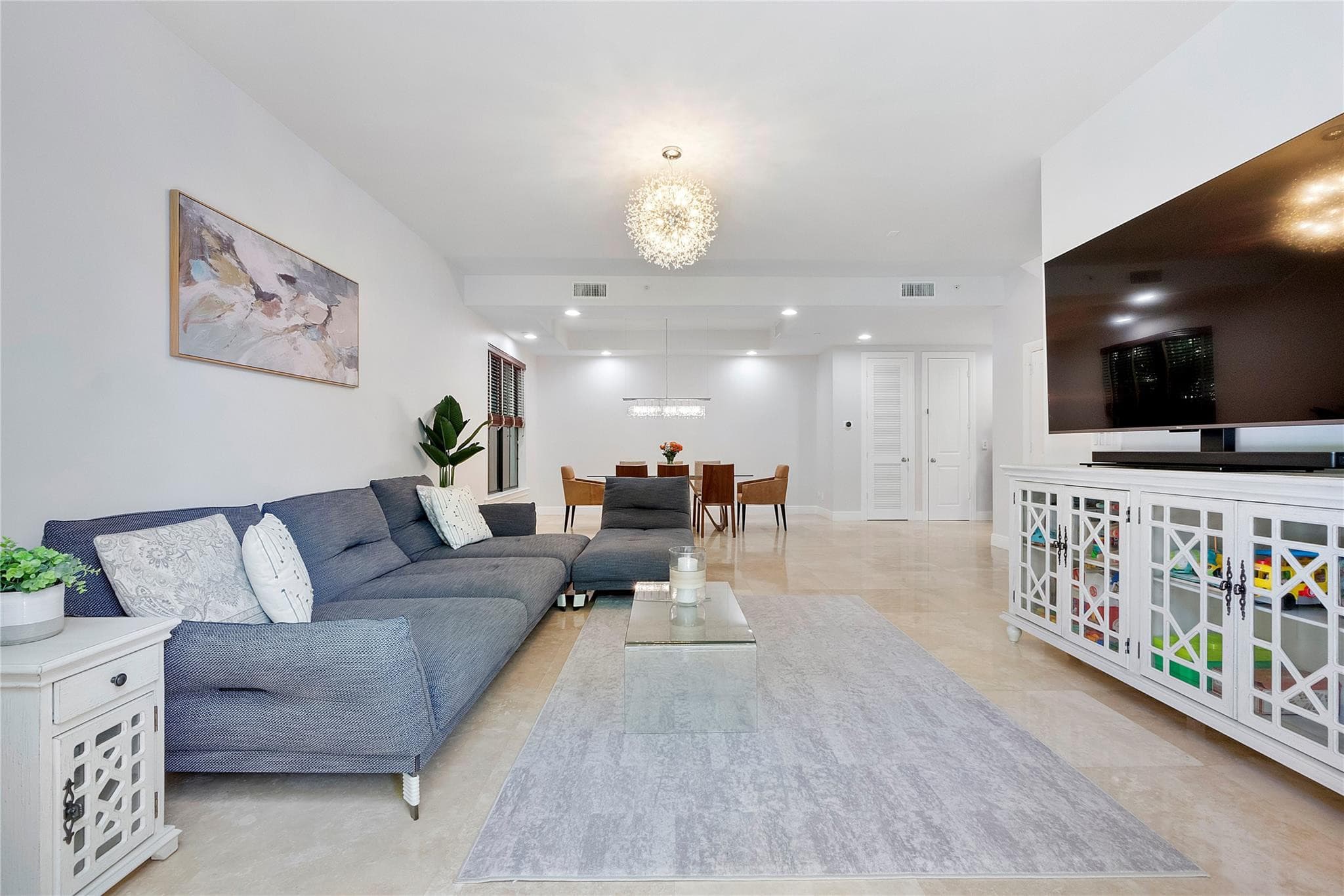 430 NE 7th Avenue 430, Fort Lauderdale, FL 33301 — photo 4 of 42