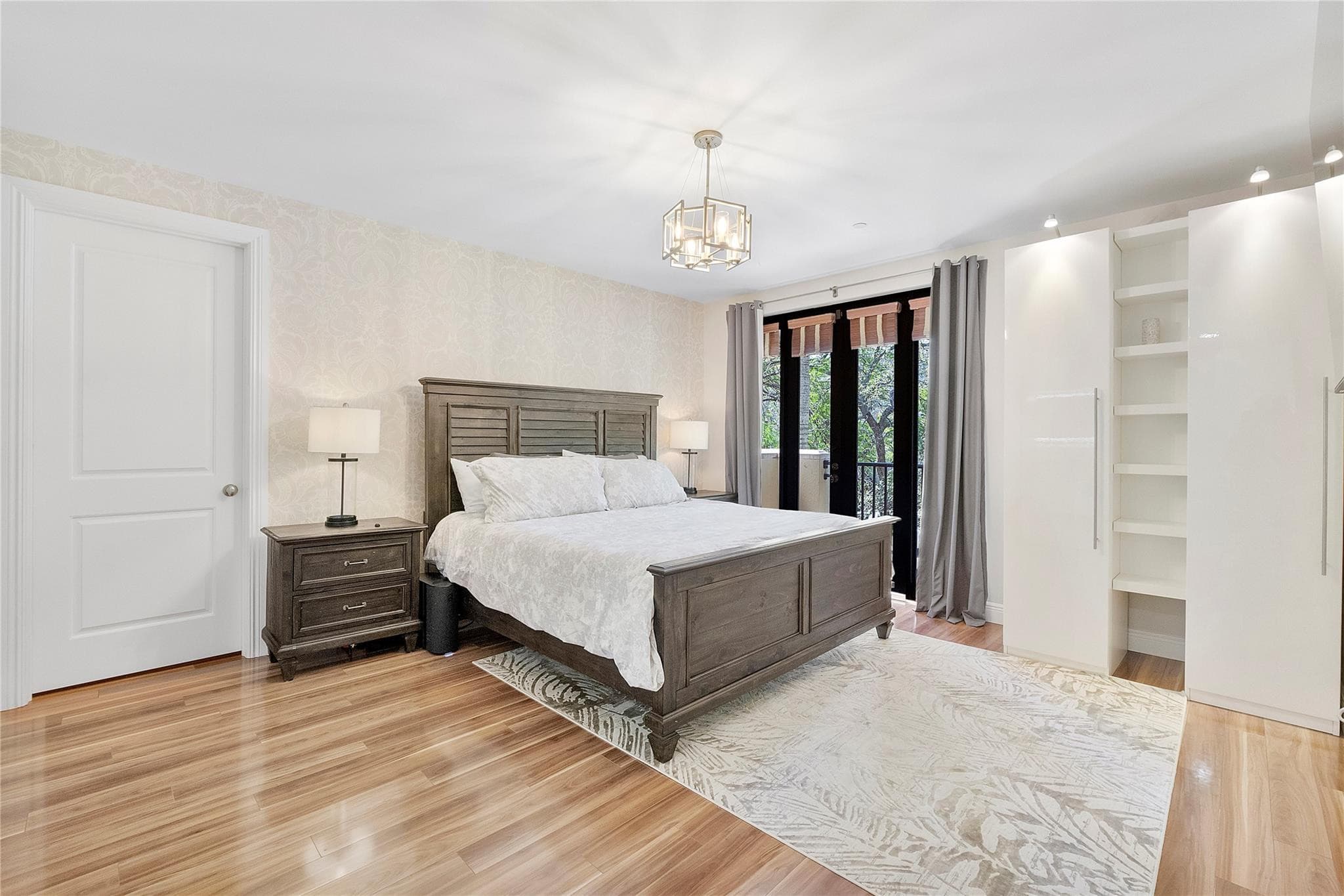 430 NE 7th Avenue 430, Fort Lauderdale, FL 33301 — photo 11 of 42