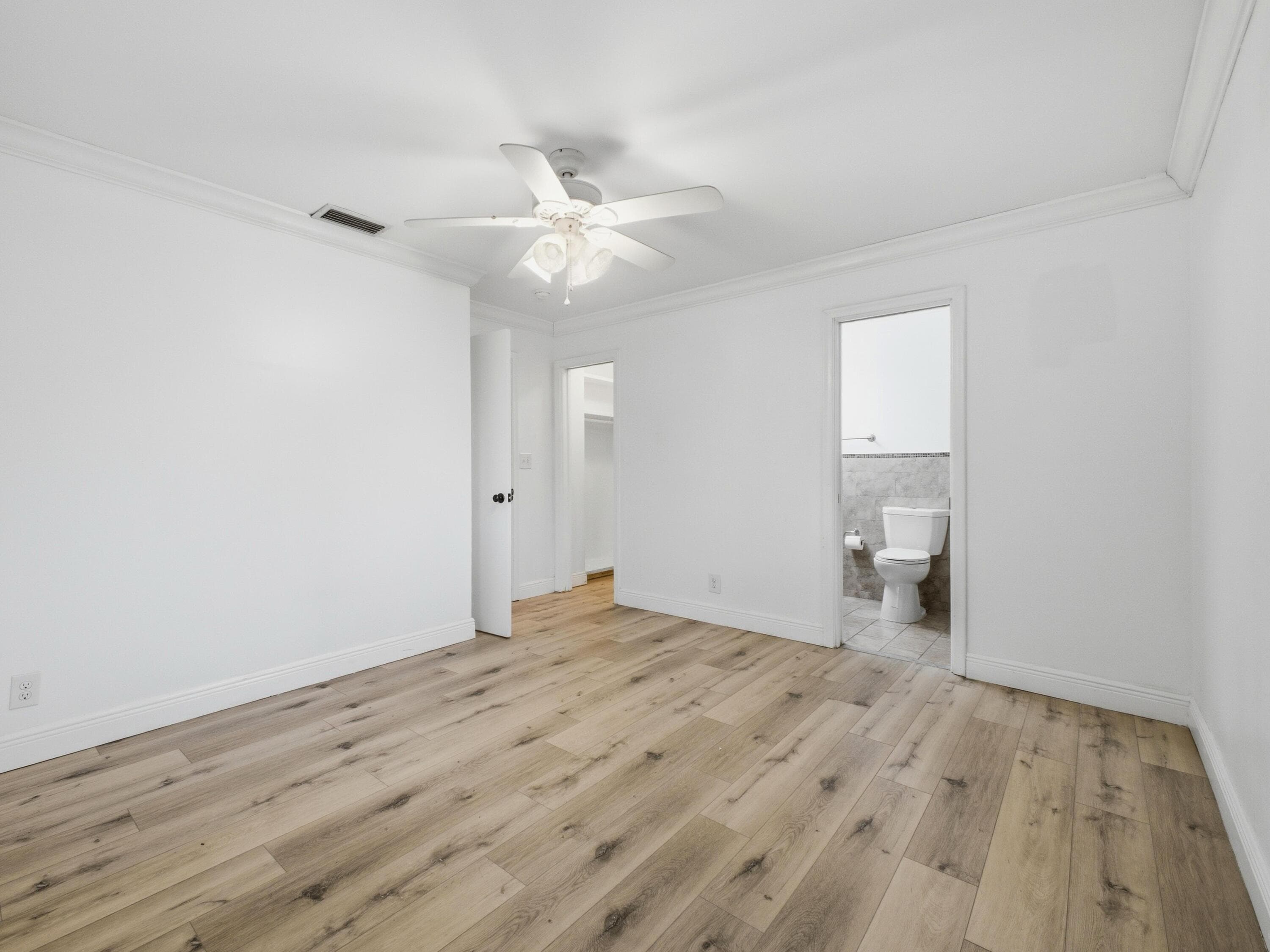 1680 NE 34th Lane B, Oakland Park, FL 33334 — photo 11 of 28