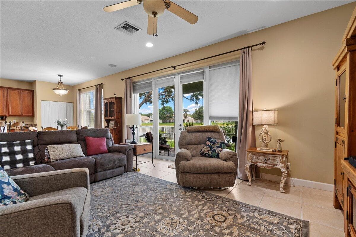 135 Hamilton Terrace, West Palm Beach, FL 33414 — photo 9 of 43