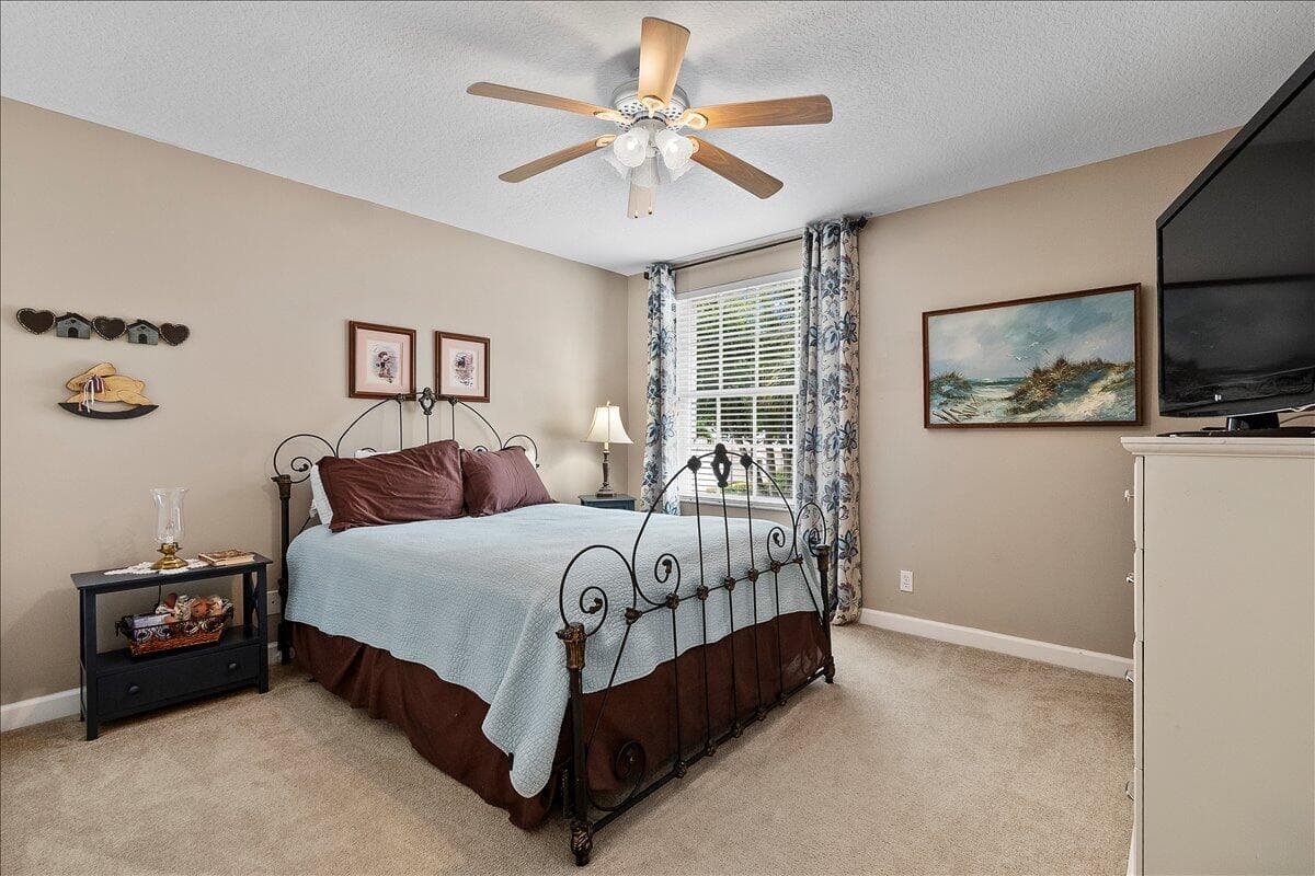 135 Hamilton Terrace, West Palm Beach, FL 33414 — photo 23 of 43