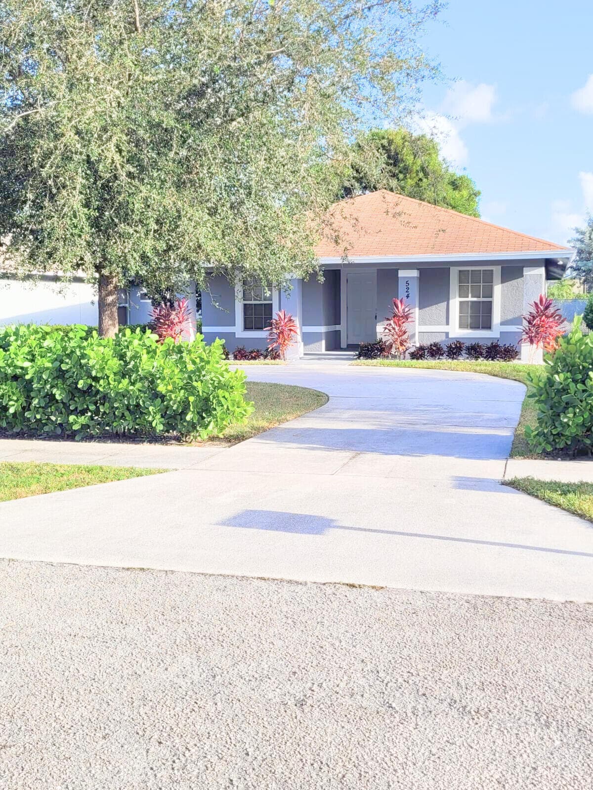 524 Southridge Road, Delray Beach, FL 33444 — photo 1 of 8