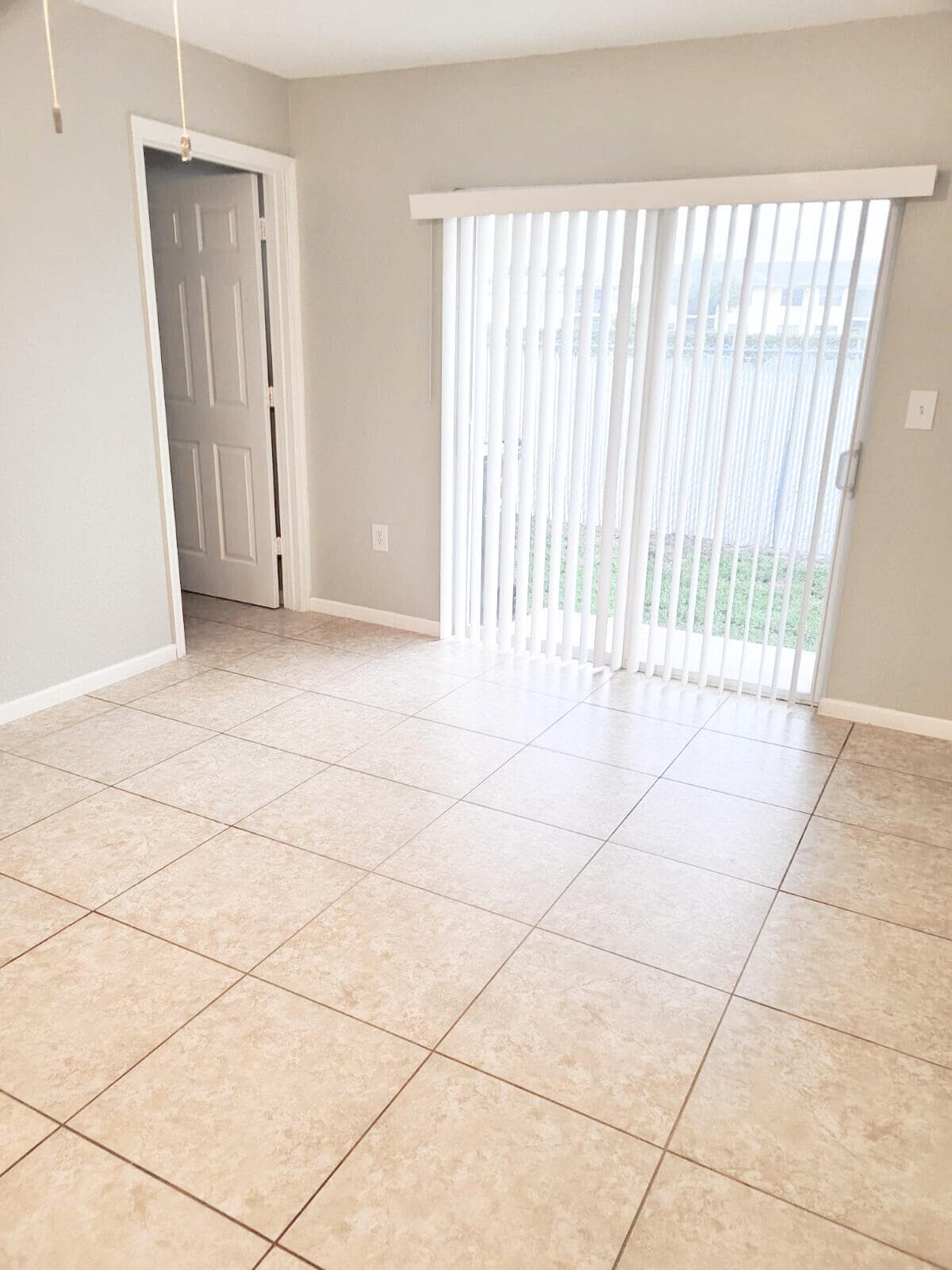 524 Southridge Road, Delray Beach, FL 33444 — photo 4 of 8