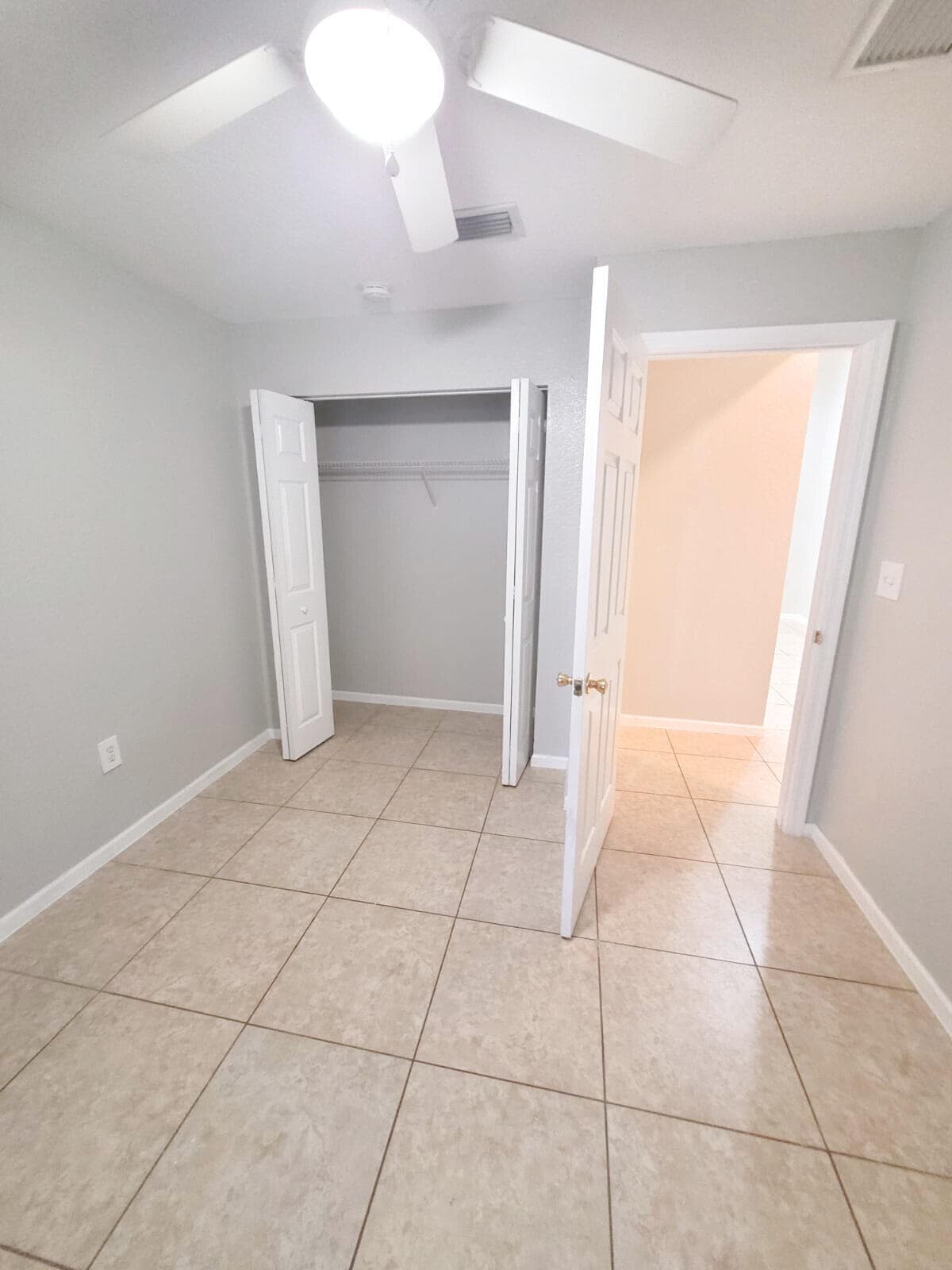 524 Southridge Road, Delray Beach, FL 33444 — photo 5 of 8