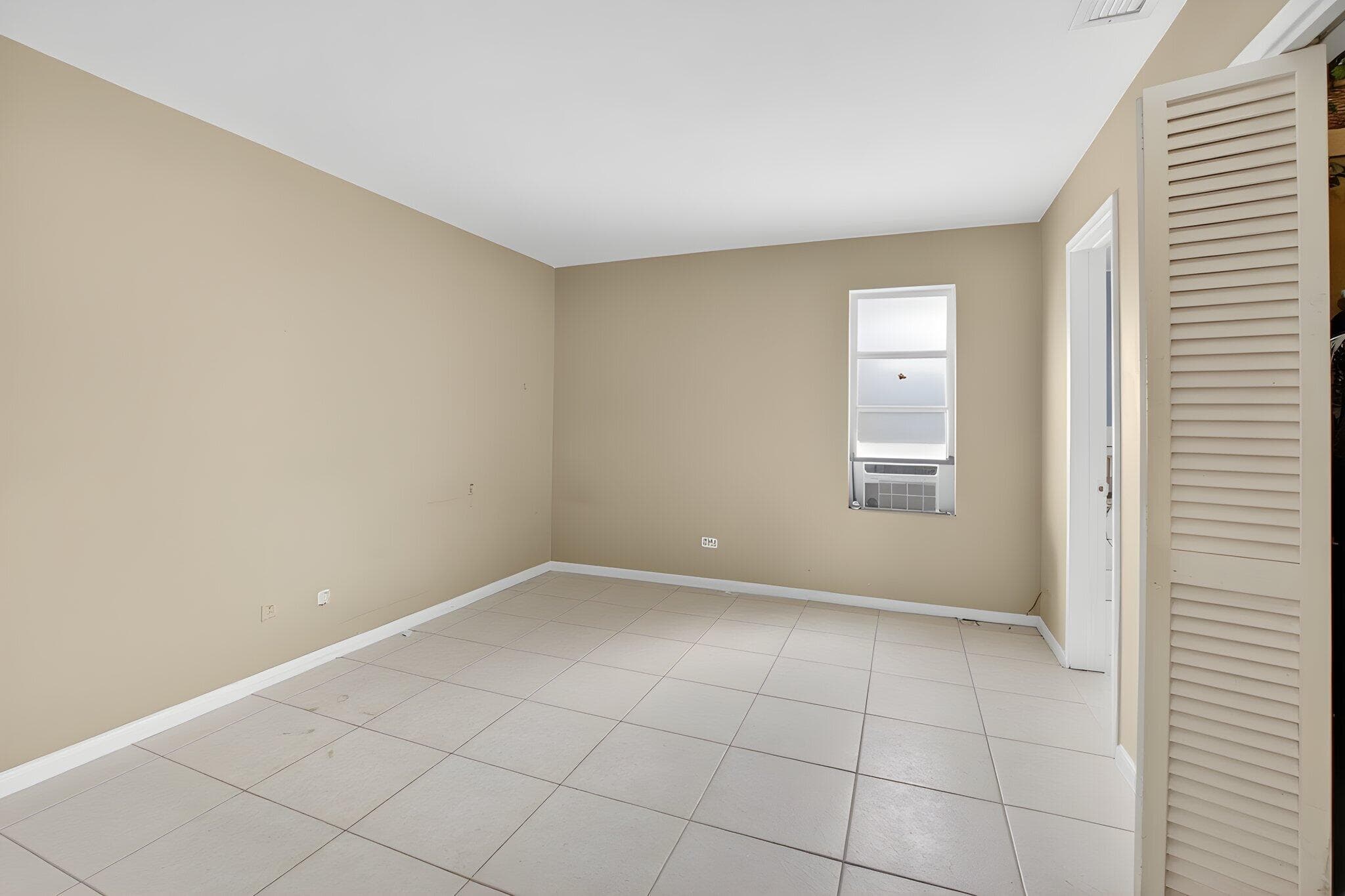 220 SW 10th Avenue, Boynton Beach, FL 33435 — photo 12 of 55