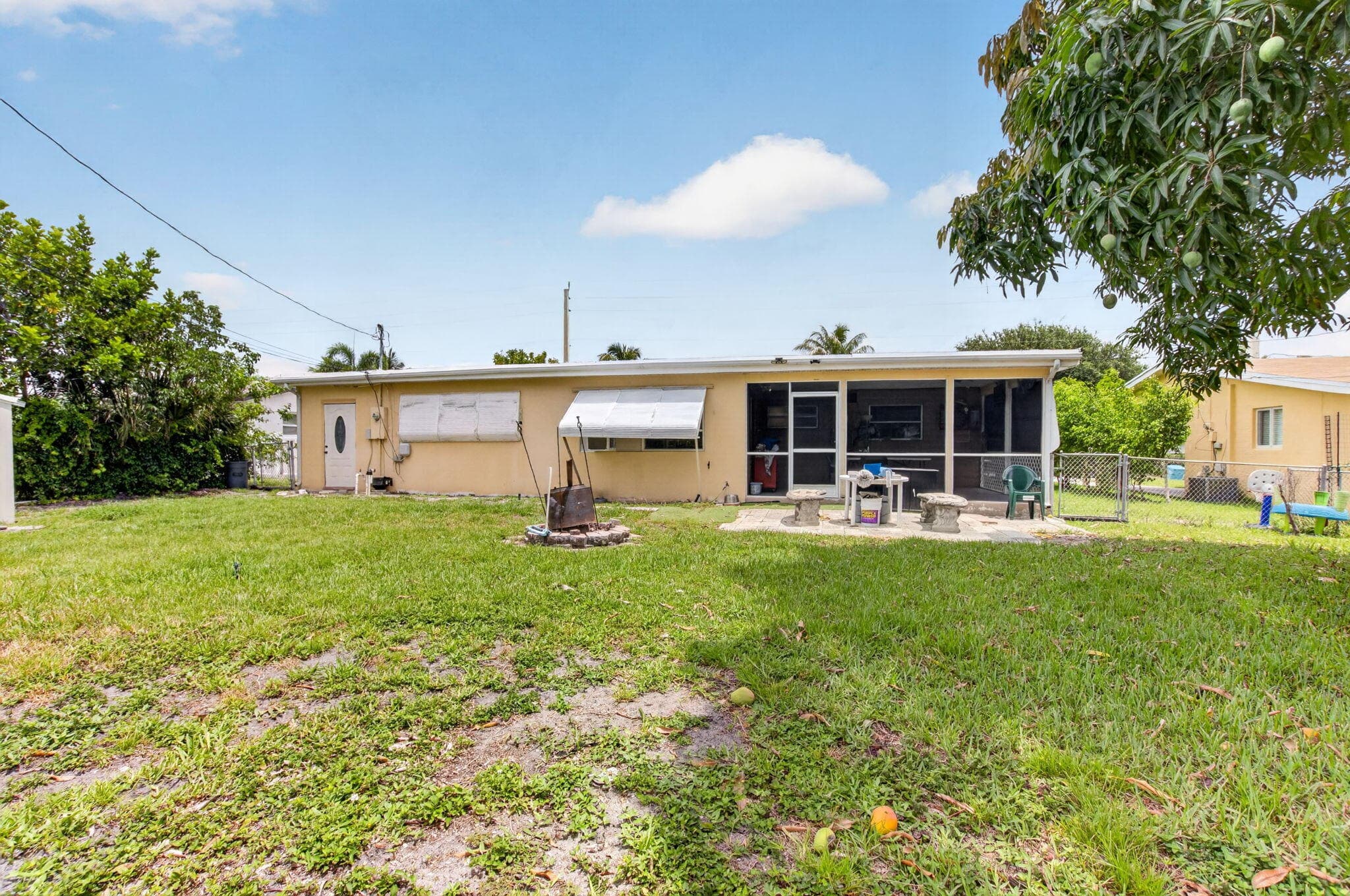220 SW 10th Avenue, Boynton Beach, FL 33435 — photo 42 of 55