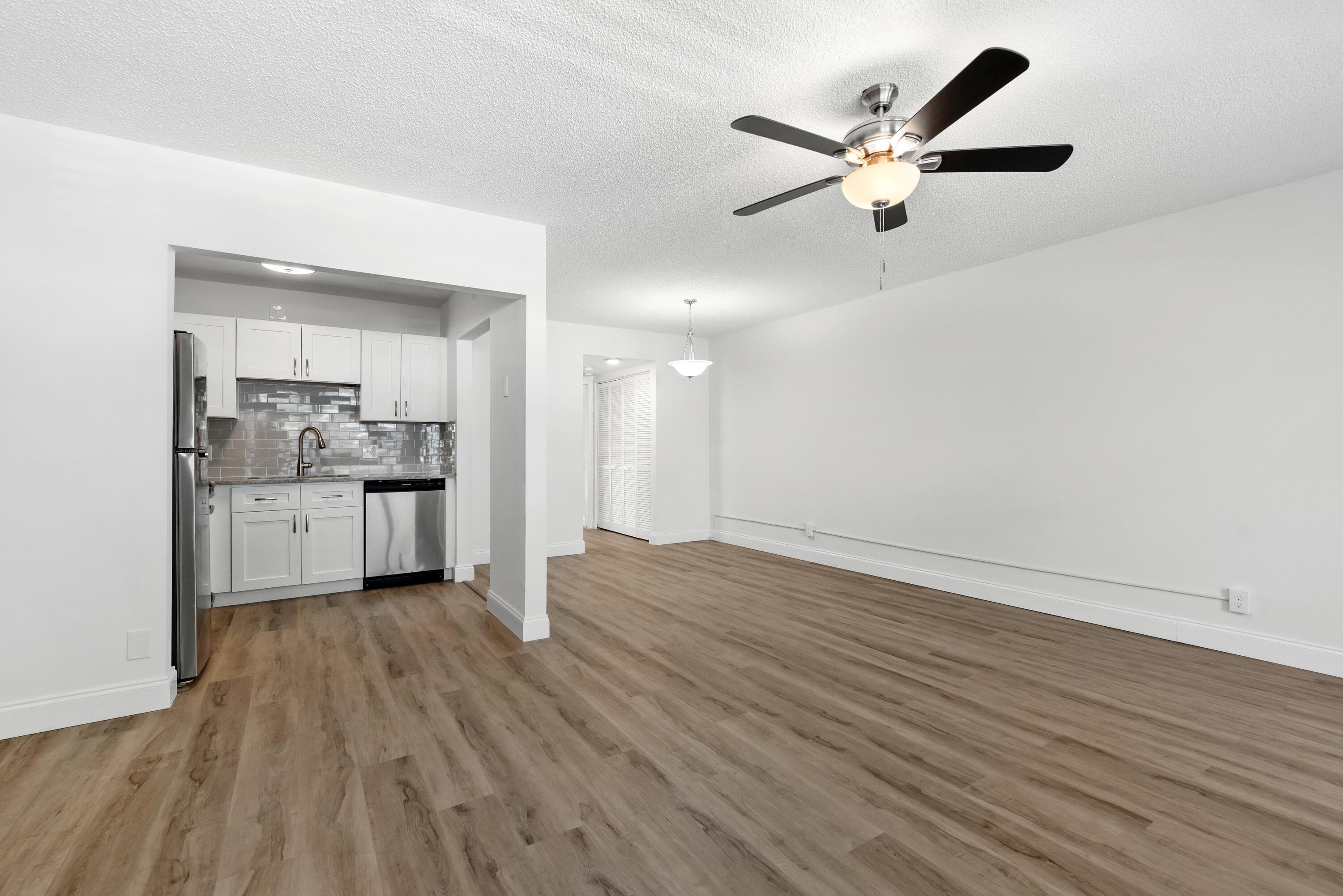 142 Ventnor Drive I, Deerfield Beach, FL 33442 — photo 3 of 23