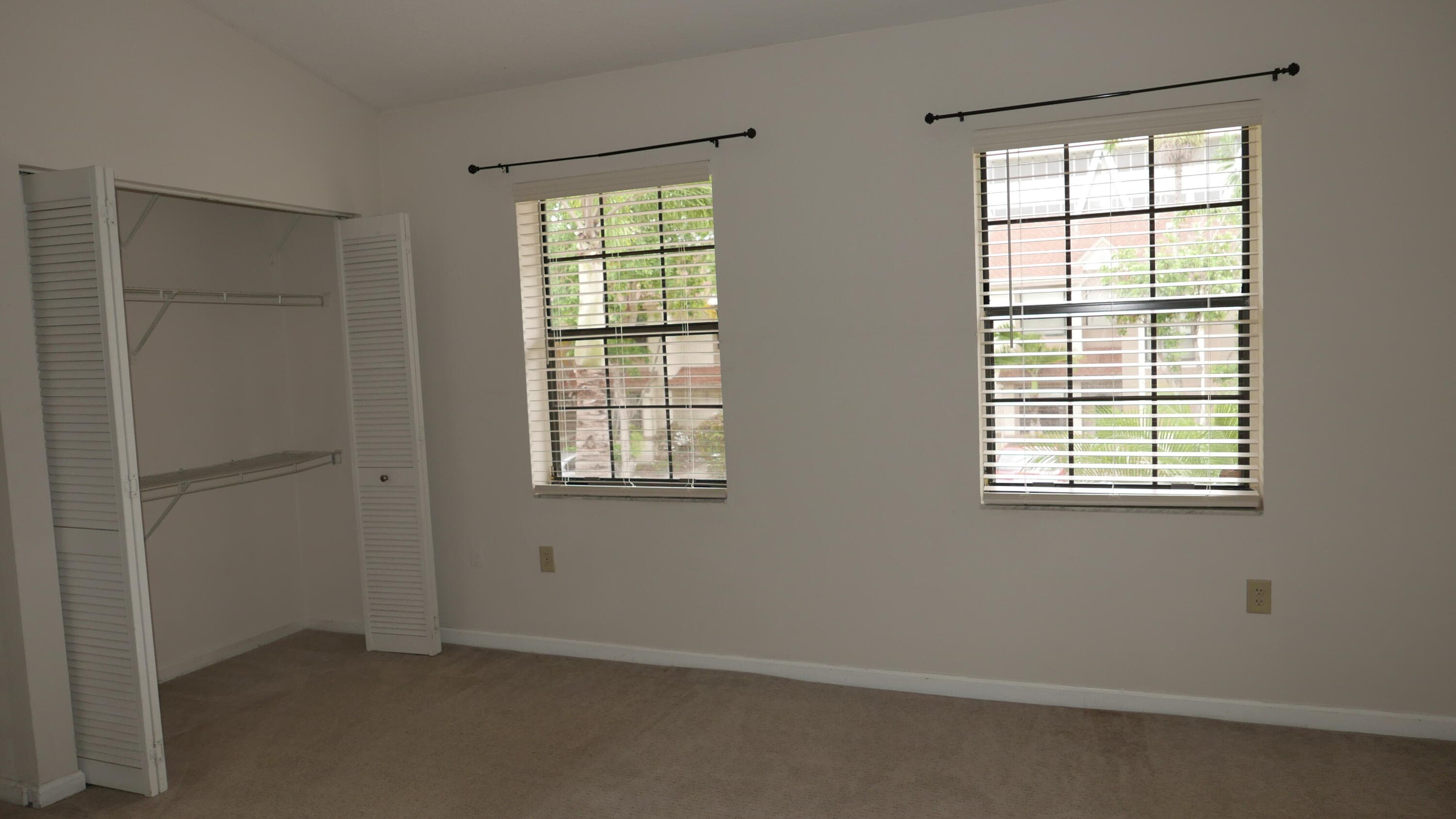 227 City View Drive, Fort Lauderdale, FL 33311 — photo 24 of 31
