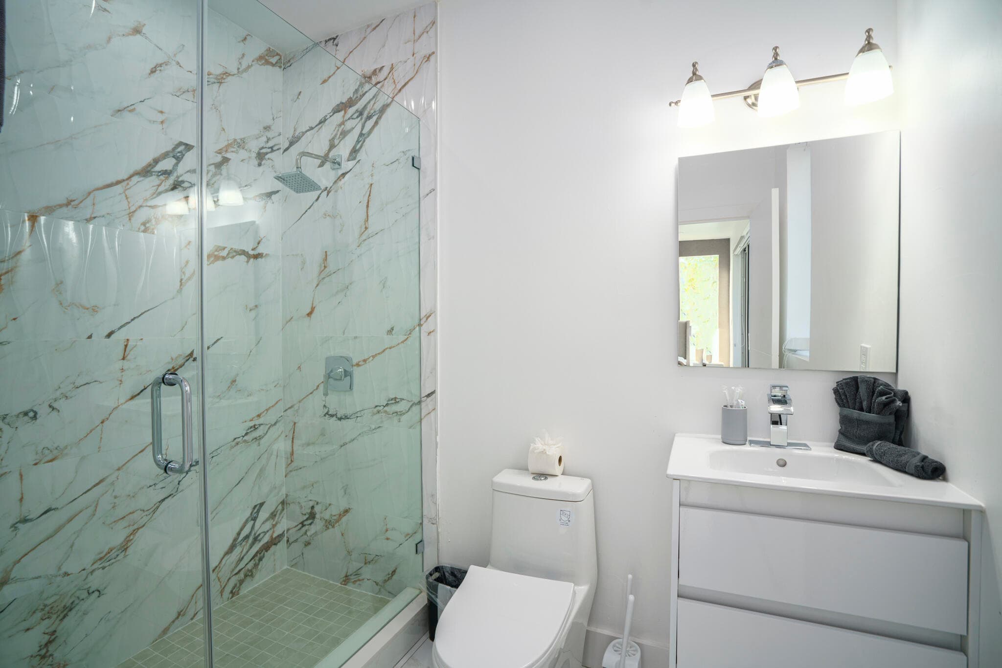 1002 N Riverside Drive, Pompano Beach, FL 33062 — photo 9 of 25