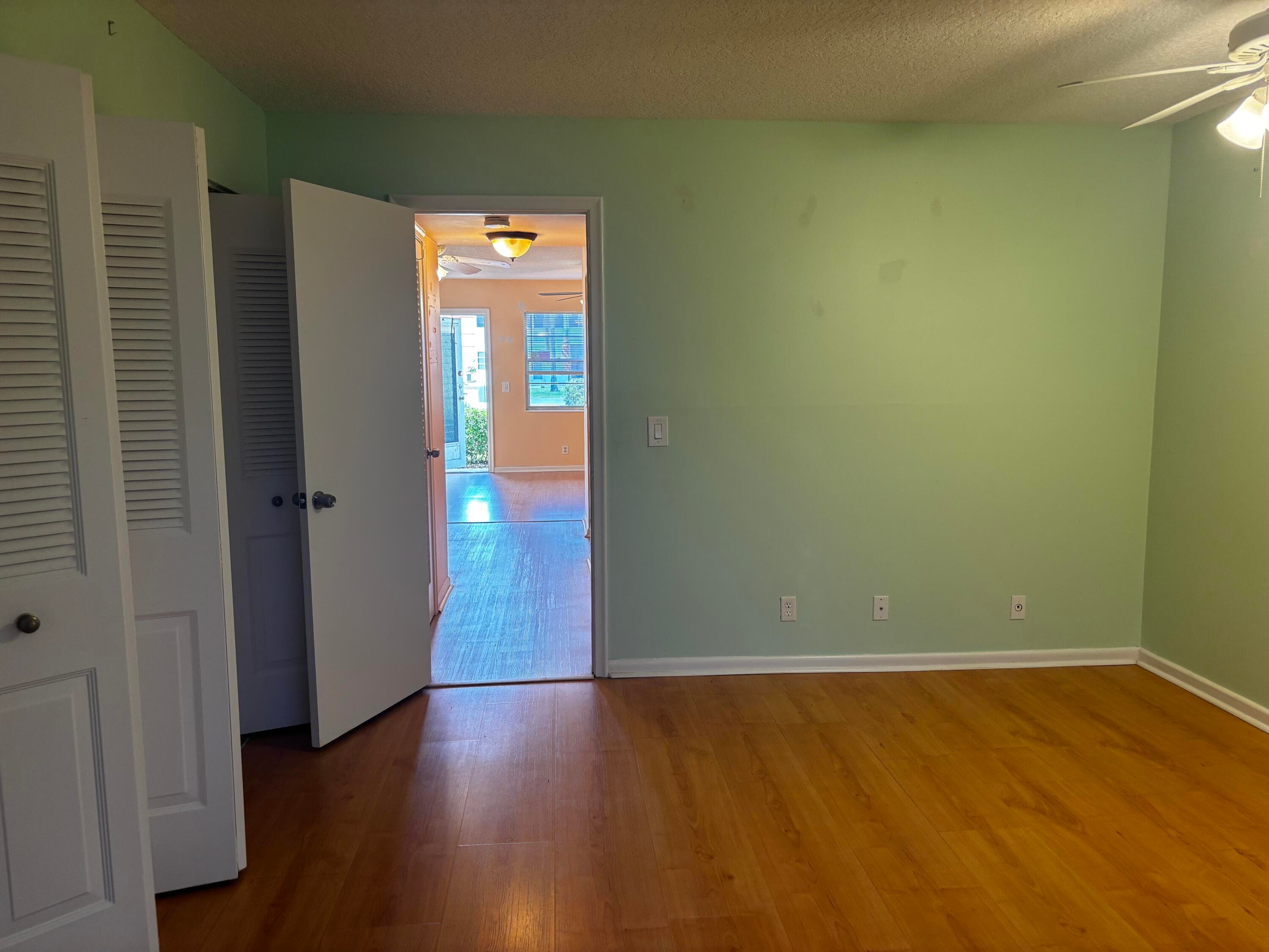 4 Sussex A, West Palm Beach, FL 33417 — photo 6 of 12