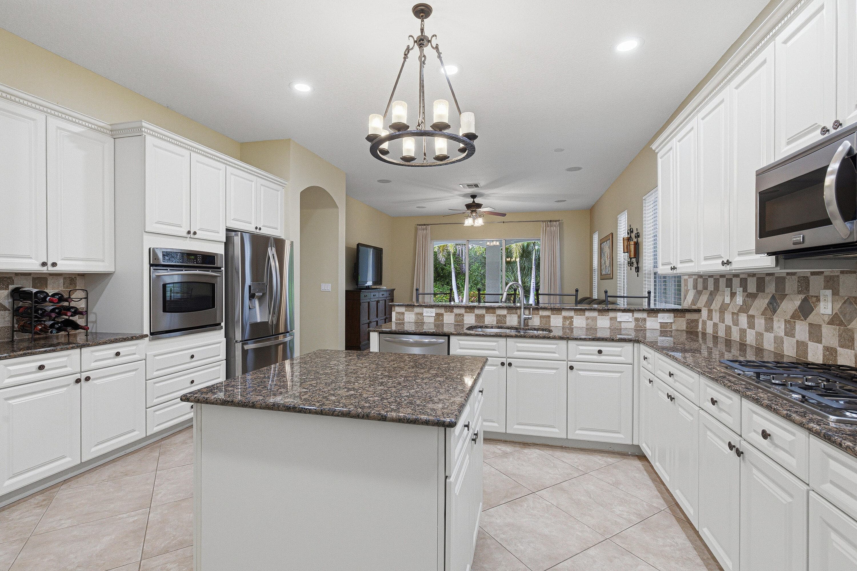 946 Mill Creek Drive, Palm Beach Gardens, FL 33410 — photo 24 of 65