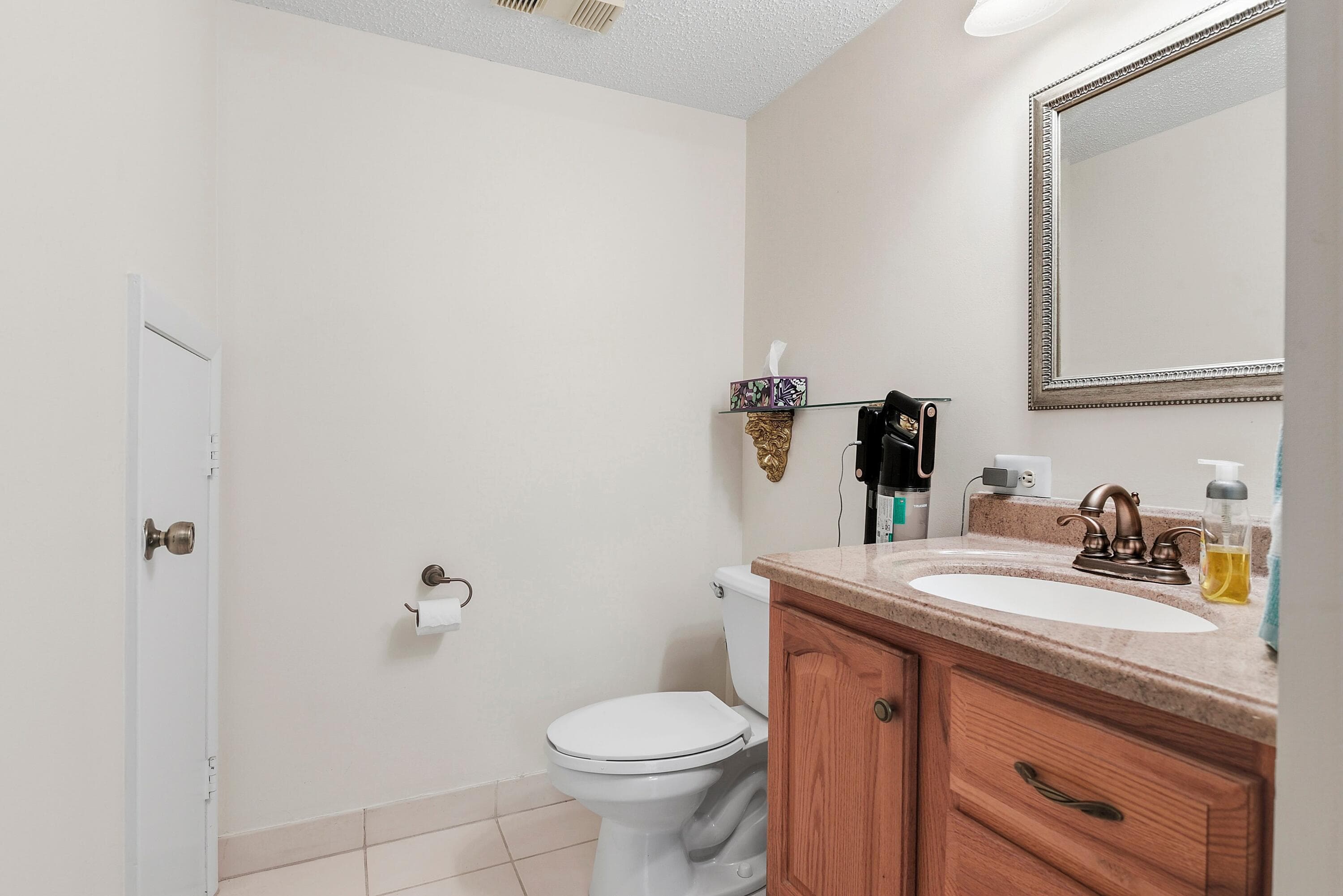 3802 SE Jefferson Street, Stuart, FL 34997 — photo 10 of 21
