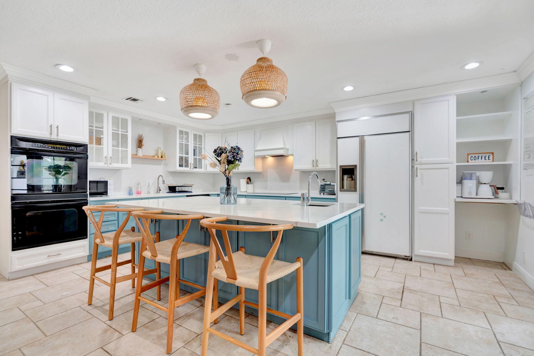 2436 Holly Lane NE, Palm Beach Gardens, FL 33410 — photo 14 of 57