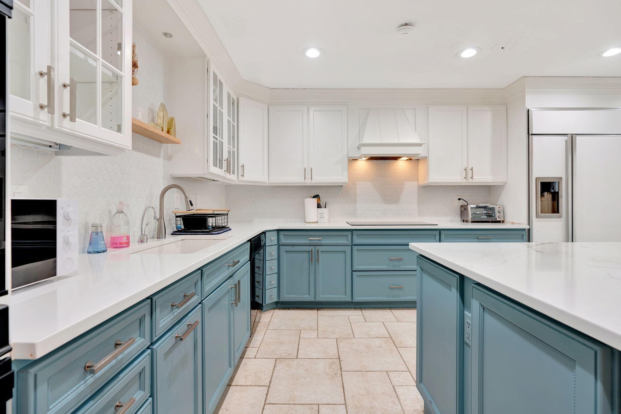 2436 Holly Lane NE, Palm Beach Gardens, FL 33410 — photo 18 of 57