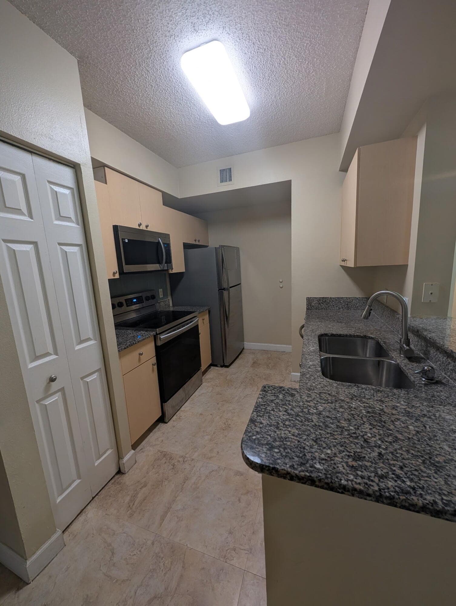 2490 Centergate Drive 105, Miramar, FL 33025 — photo 2 of 10