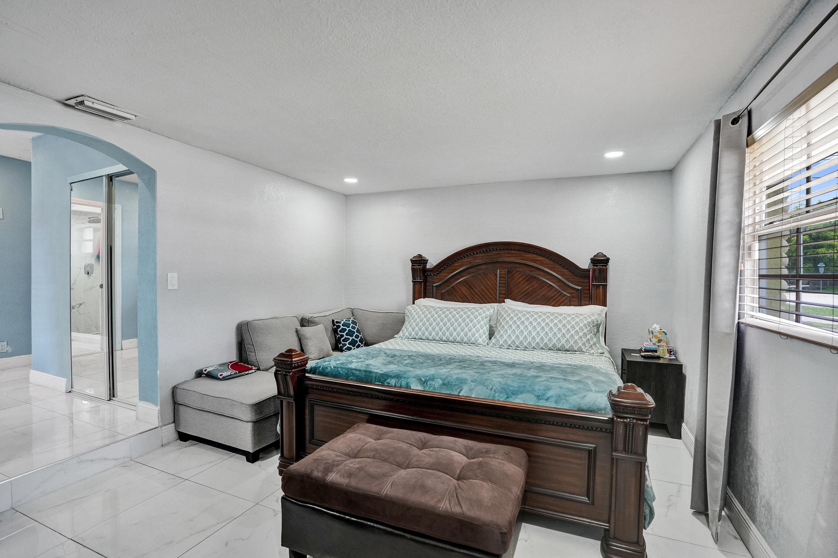 151 NW 21st Street, Pompano Beach, FL 33060 — photo 15 of 33