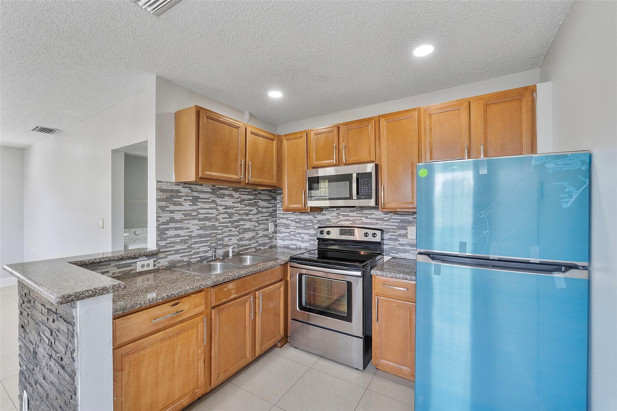2854 Coral Springs Drive 2854, Coral Springs, FL 33065 — photo 5 of 13