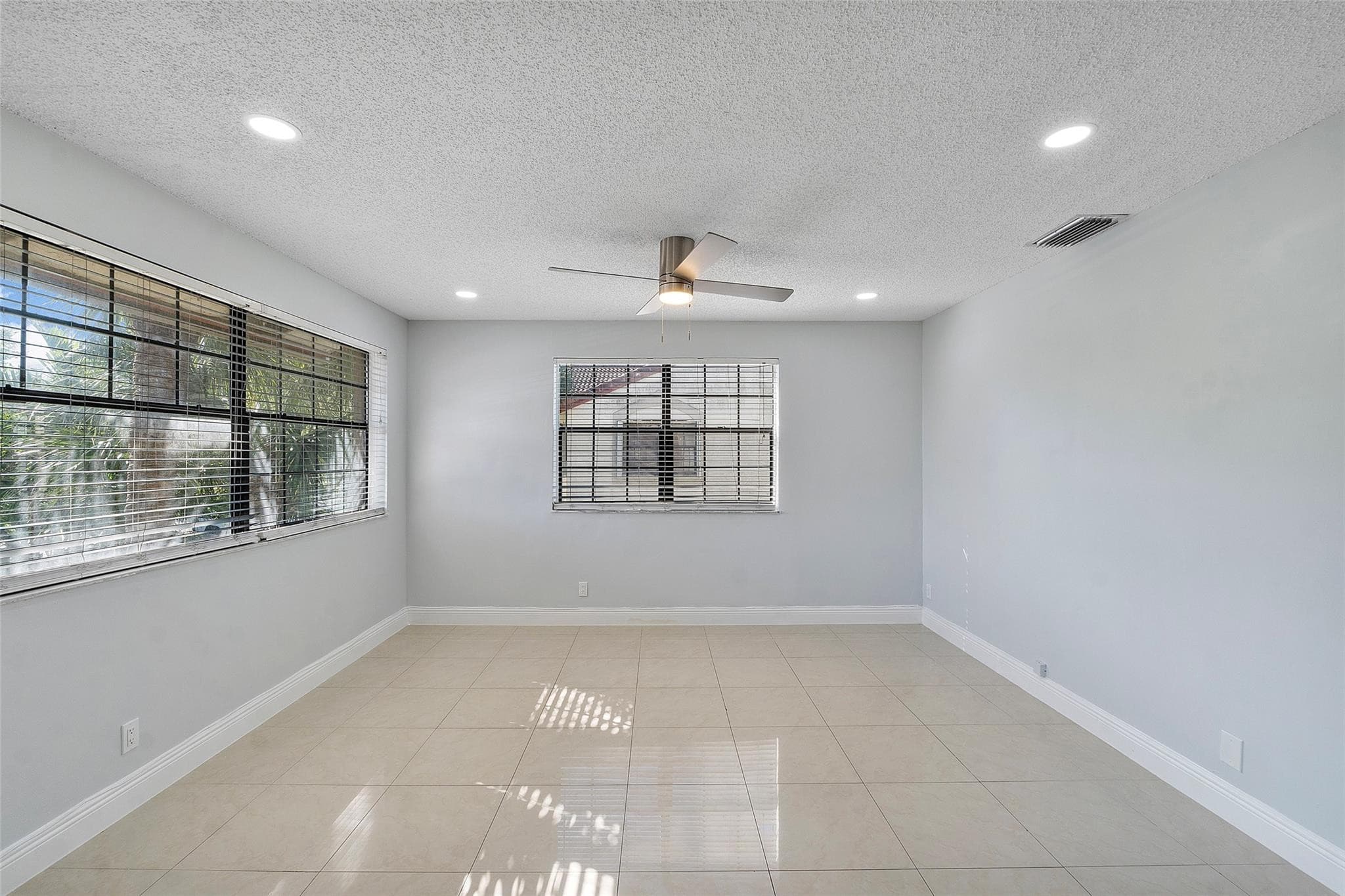 2854 Coral Springs Drive 2854, Coral Springs, FL 33065 — photo 6 of 13