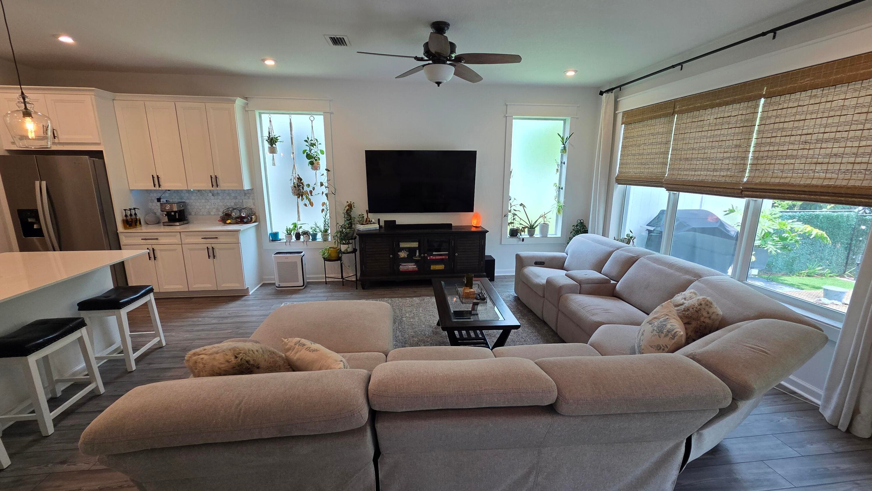 6668 Pointe Of Woods Drive, West Palm Beach, FL 33413 — photo 17 of 50
