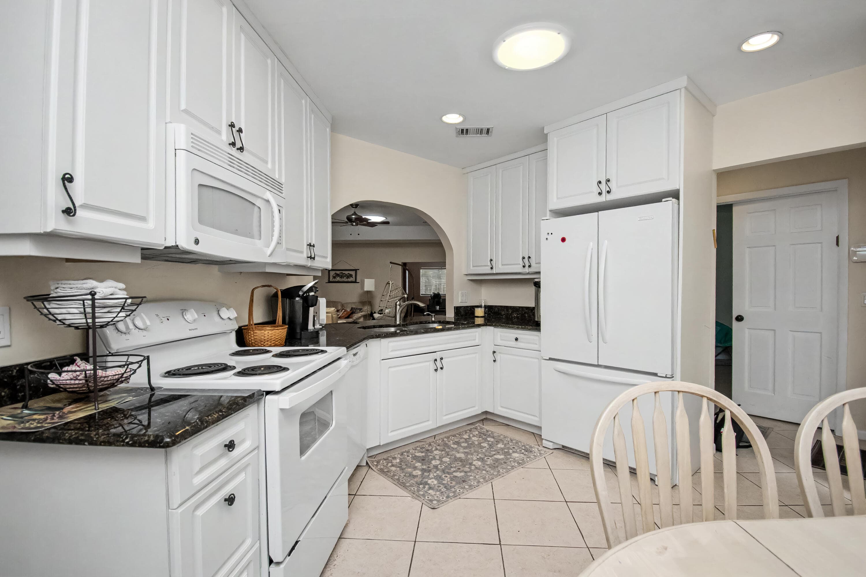 7601 Martinique Boulevard, Boca Raton, FL 33433 — photo 13 of 34