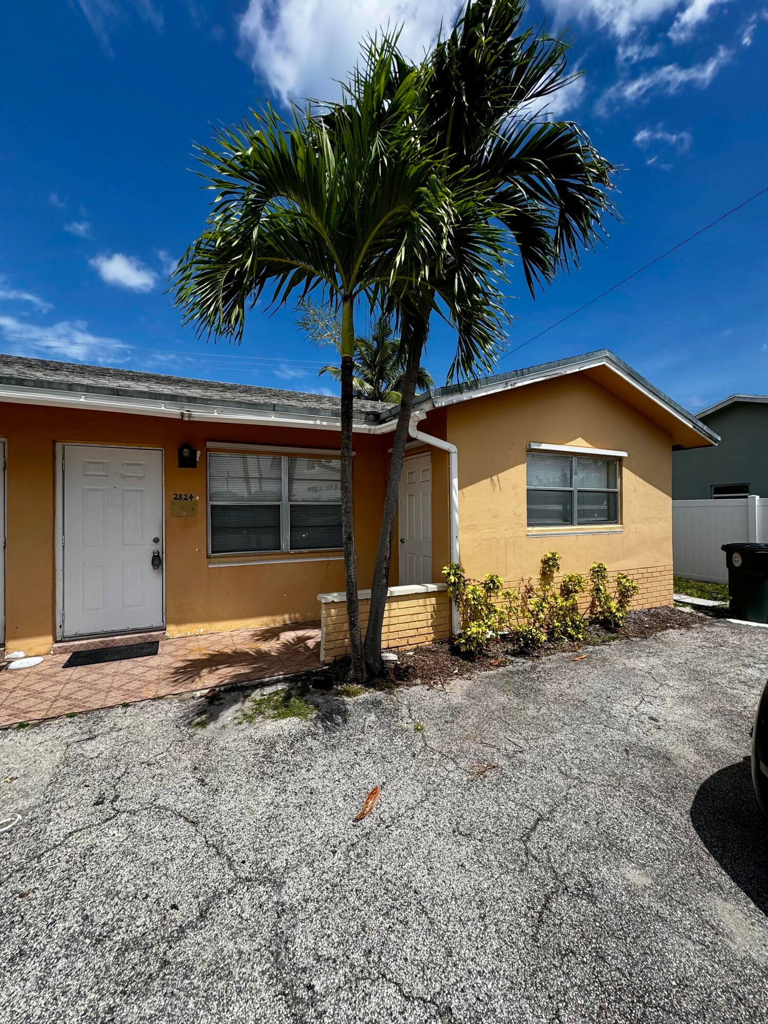 2824 N Dixie Highway 2824, Boca Raton, FL 33431 — photo 1 of 12