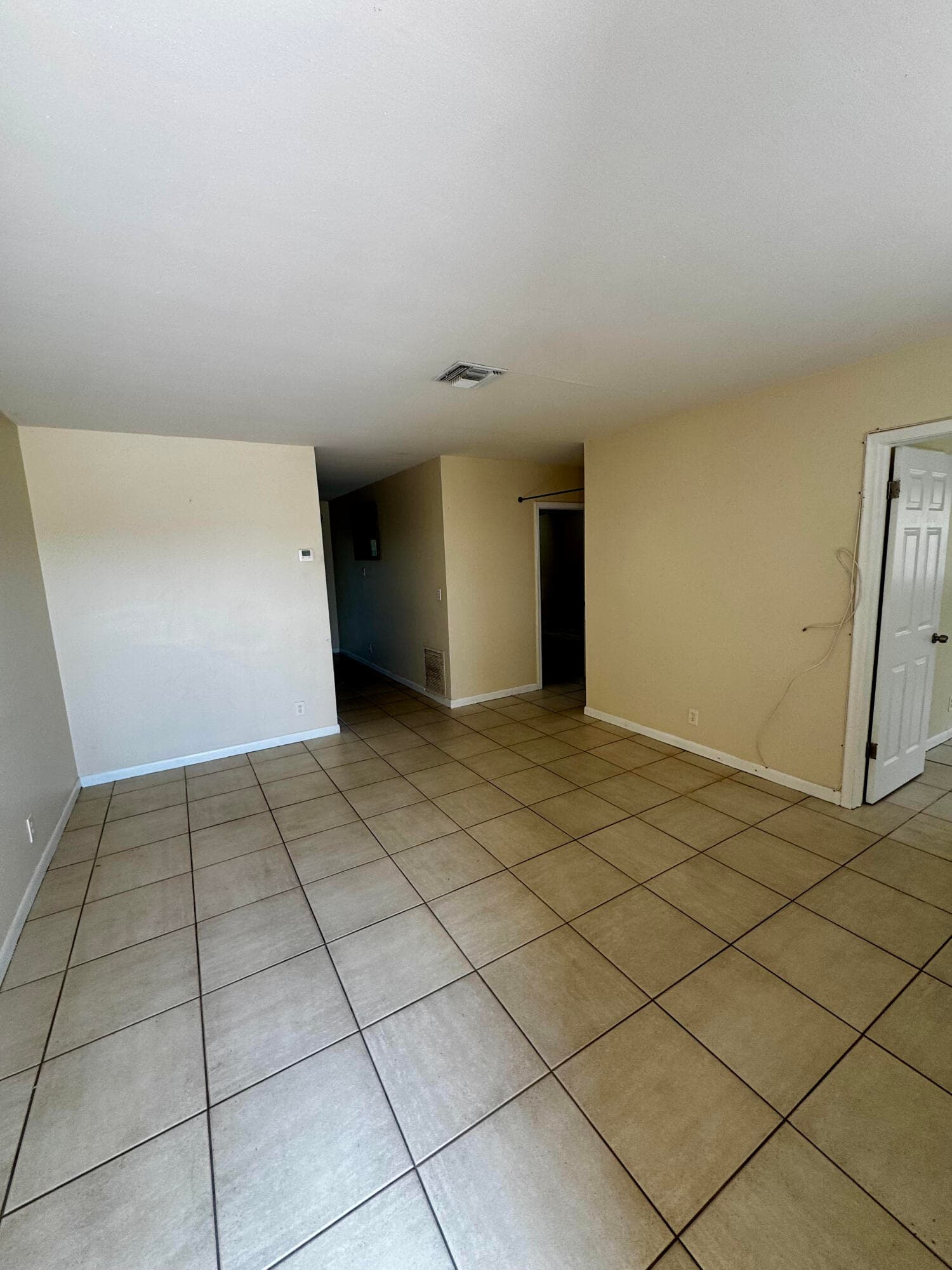 2824 N Dixie Highway 2824, Boca Raton, FL 33431 — photo 2 of 12