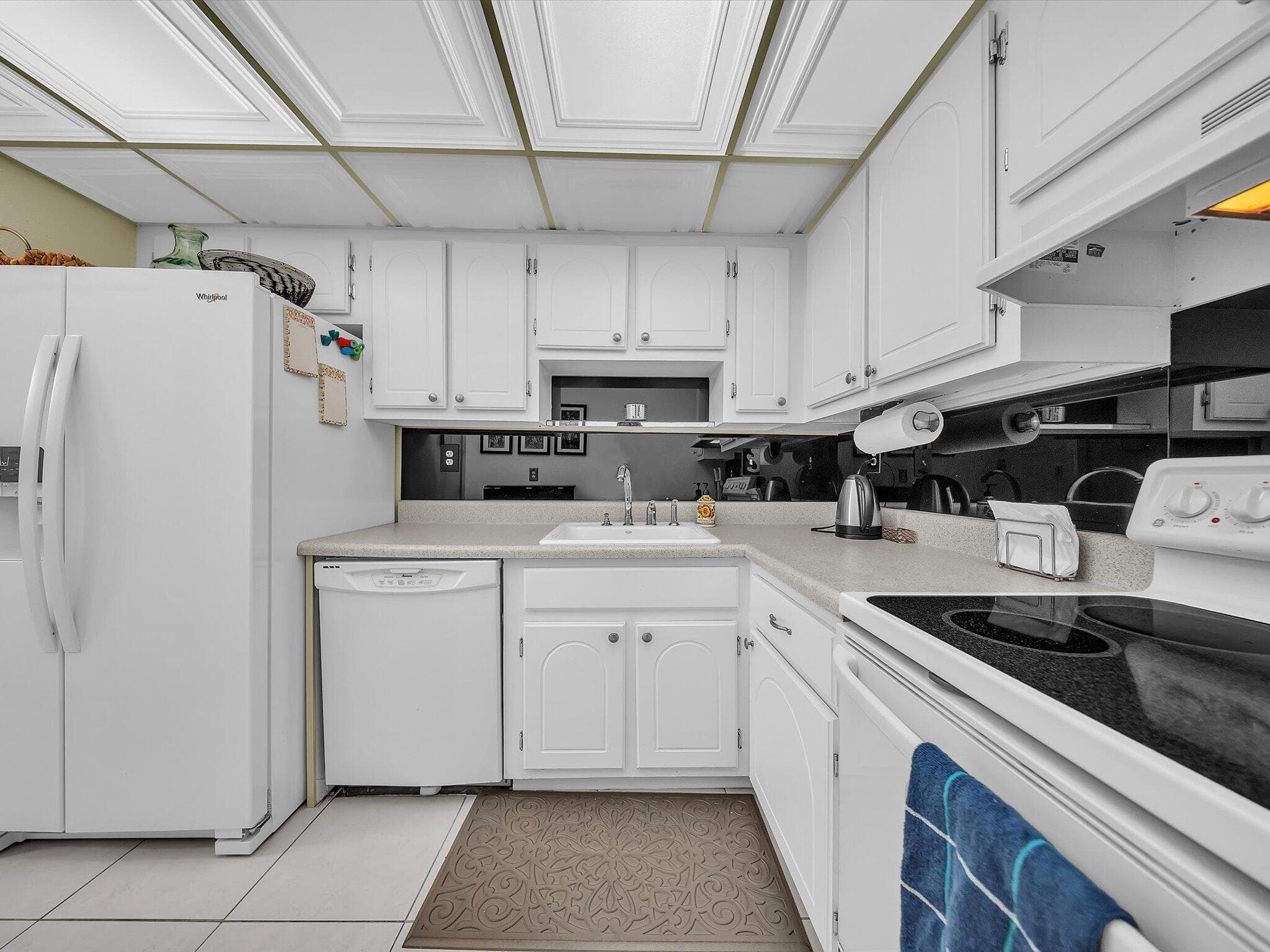 3215 S Ocean Boulevard 104, Highland Beach, FL 33487 — photo 16 of 33