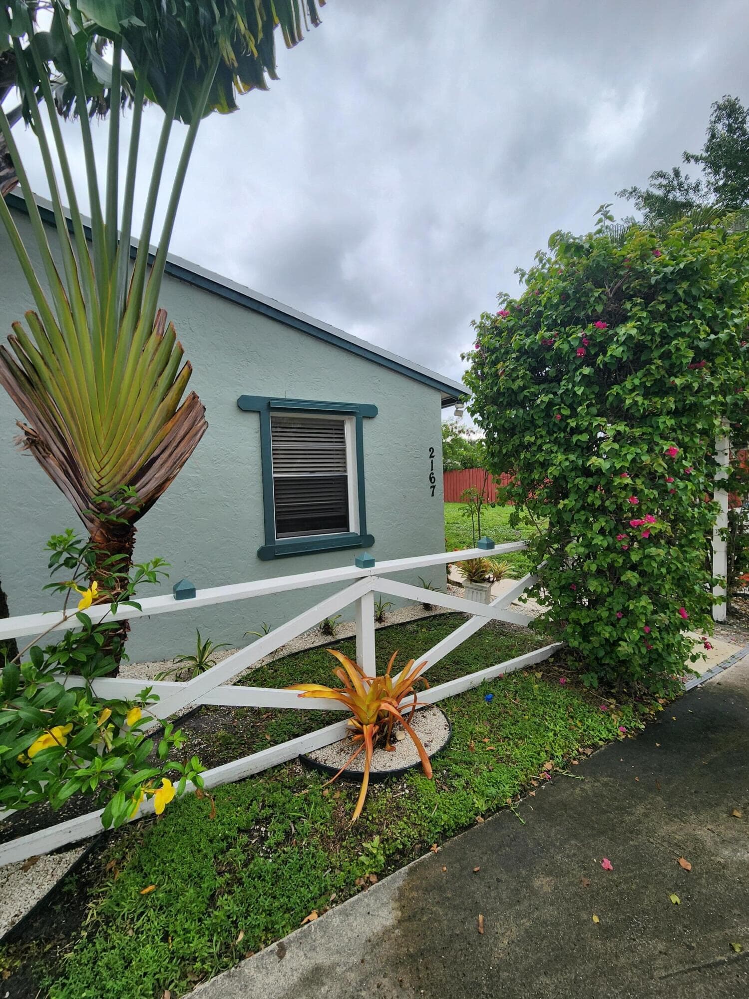 2167 Laura Lane A, West Palm Beach, FL 33415 — photo 3 of 37