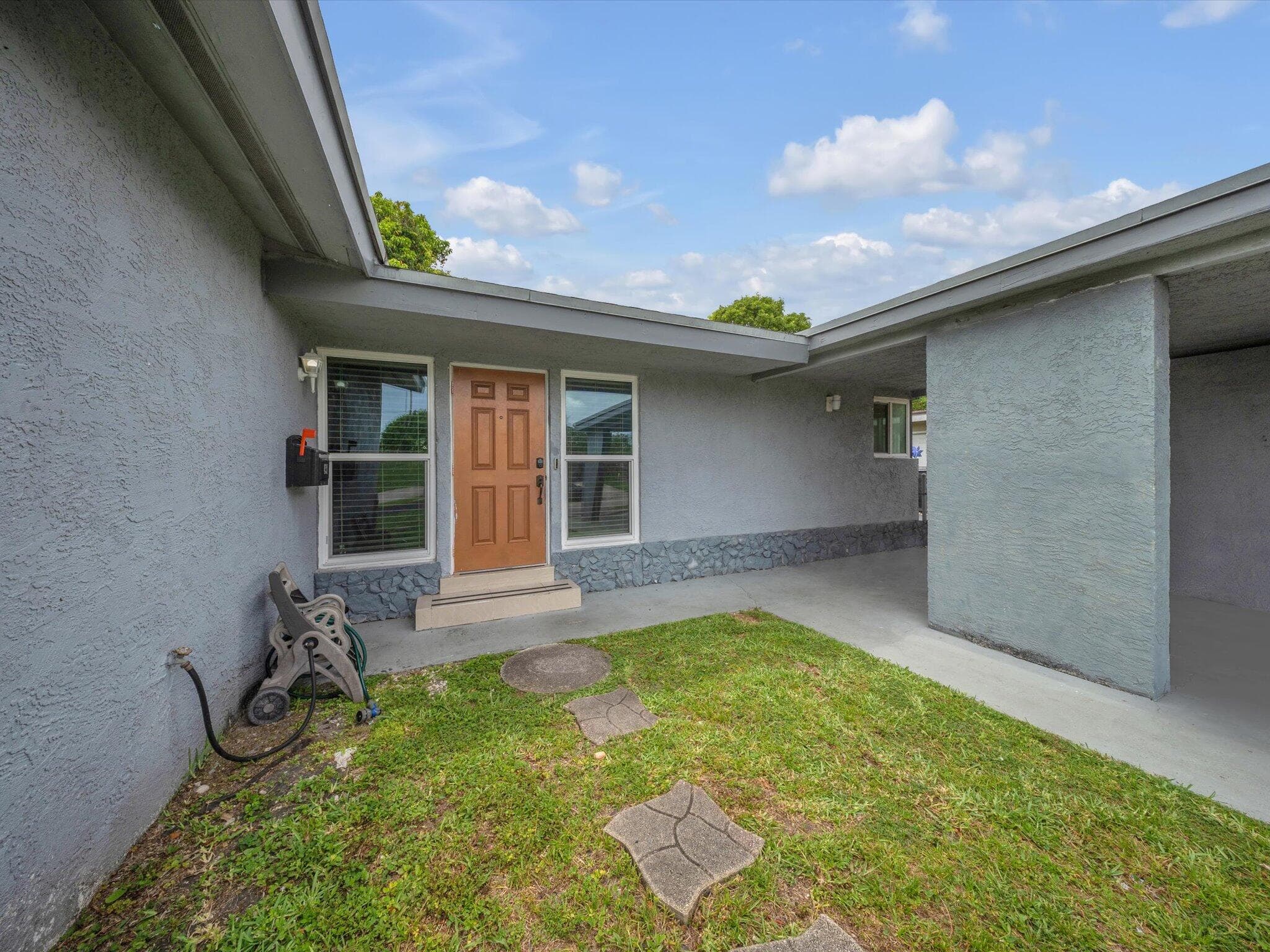 431 SW 29th Avenue, Fort Lauderdale, FL 33312 — photo 5 of 38
