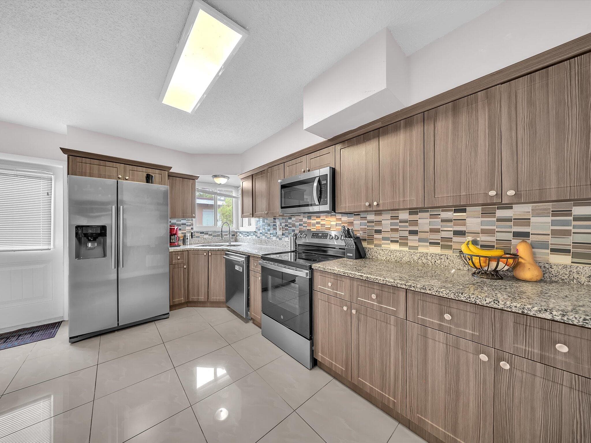 431 SW 29th Avenue, Fort Lauderdale, FL 33312 — photo 15 of 38