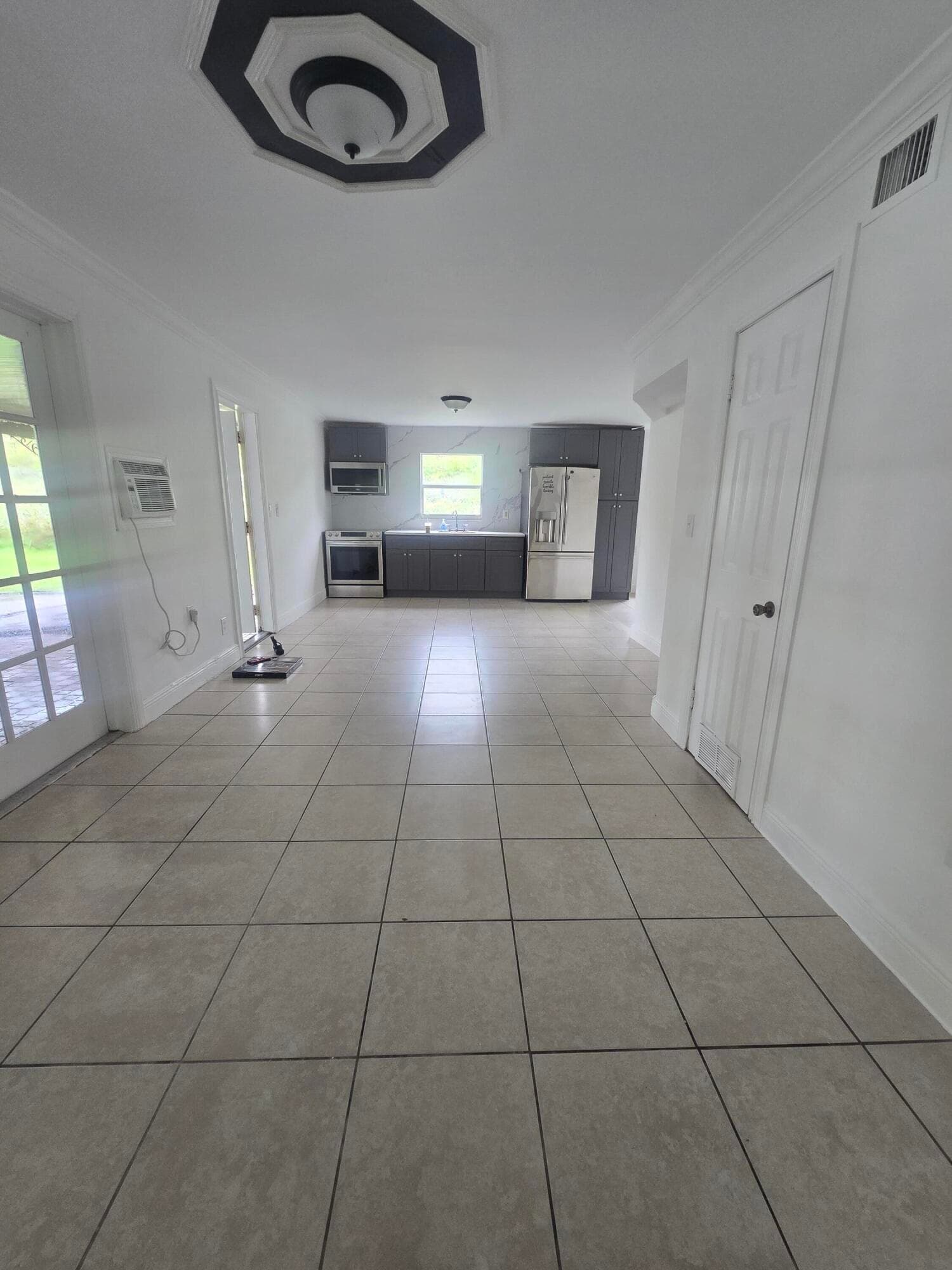 6209 Grant Street, Hollywood, FL 33024 — photo 3 of 7