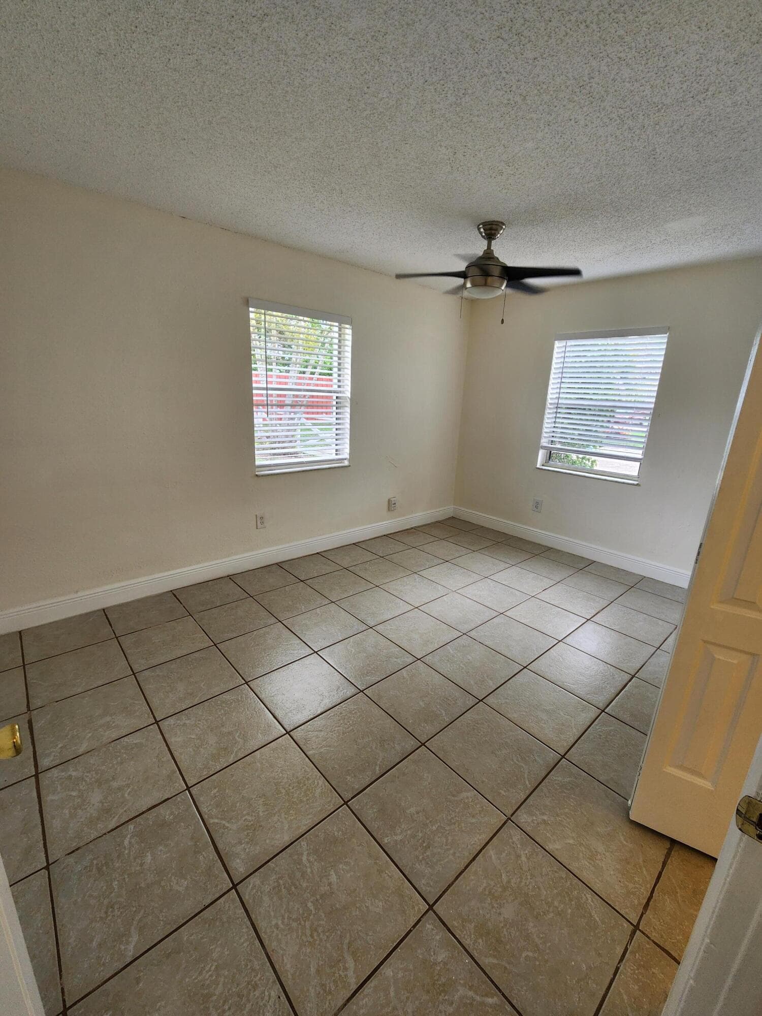 2167 Laura Lane A, West Palm Beach, FL 33415 — photo 18 of 37
