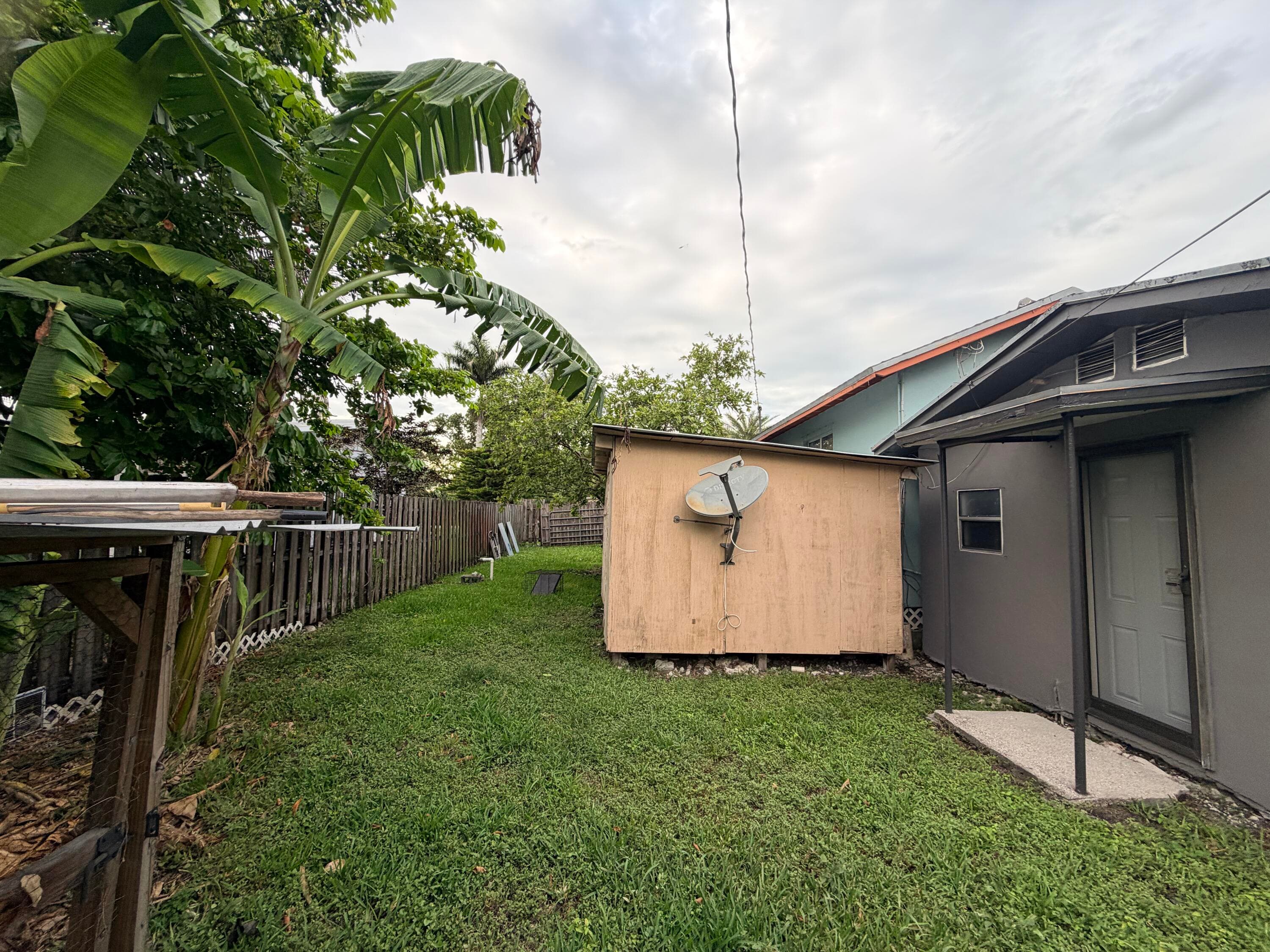 208 NW Avenue H Place, Belle Glade, FL 33430 — photo 47 of 50
