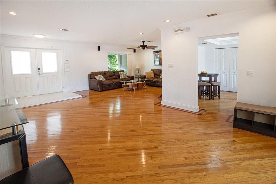 360 SE 12th Avenue, Pompano Beach, FL 33060 — photo 8 of 51