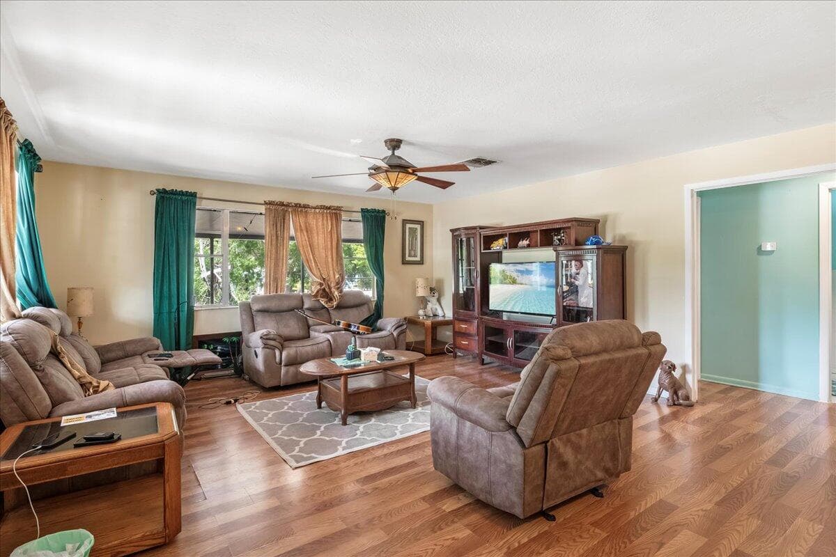 216 Micco Avenue, Sebring, FL 33870 — photo 24 of 41