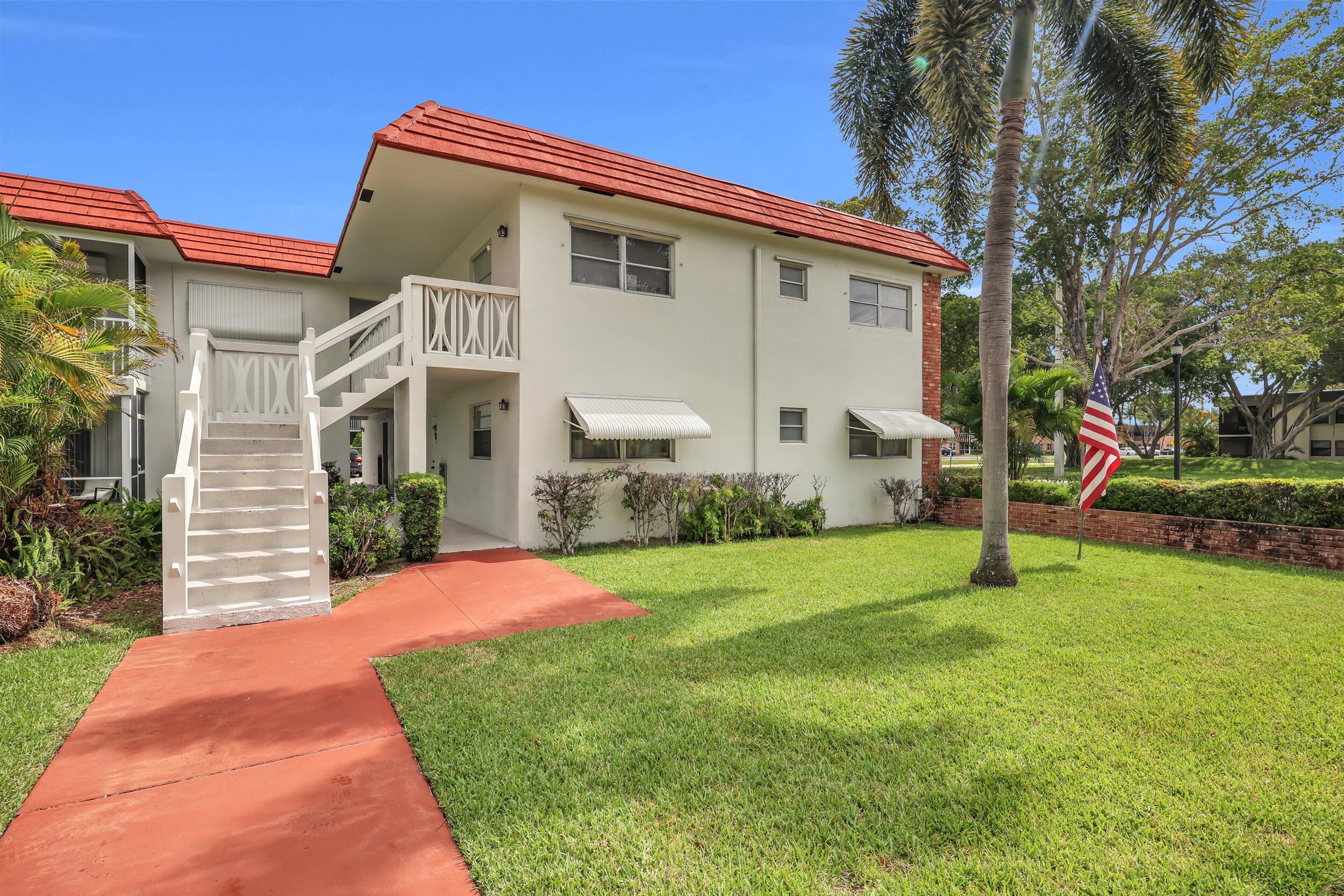 899 SE 2nd Avenue 120, Deerfield Beach, FL 33441 — photo 2 of 19