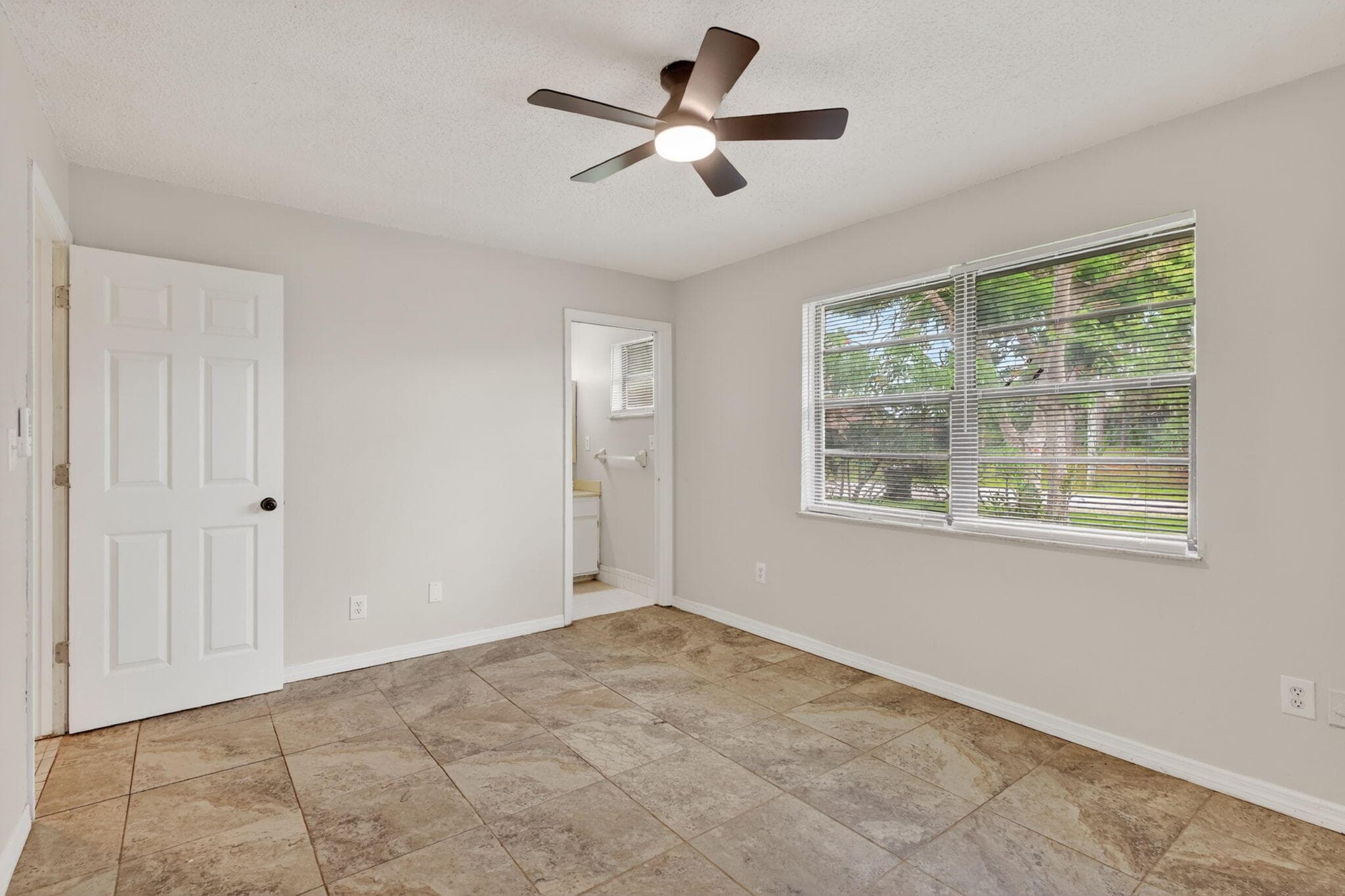 941 SE Atlantus Avenue, Port St. Lucie, FL 34983 — photo 25 of 73