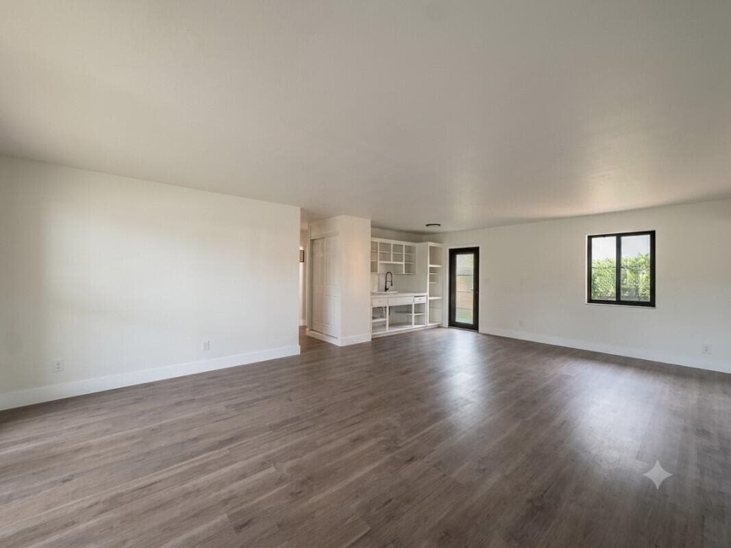 2513 NW 8th Avenue, Fort Lauderdale, FL 33311 — photo 4 of 23