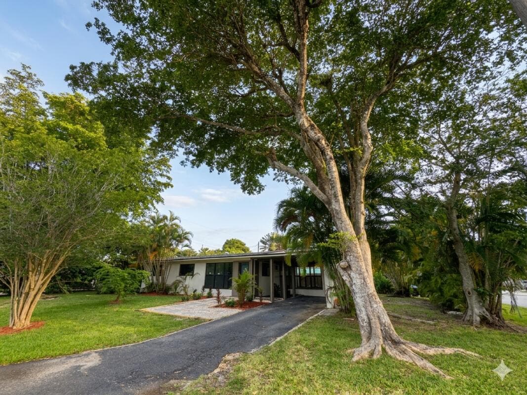 2513 NW 8th Avenue, Fort Lauderdale, FL 33311 — photo 1 of 23