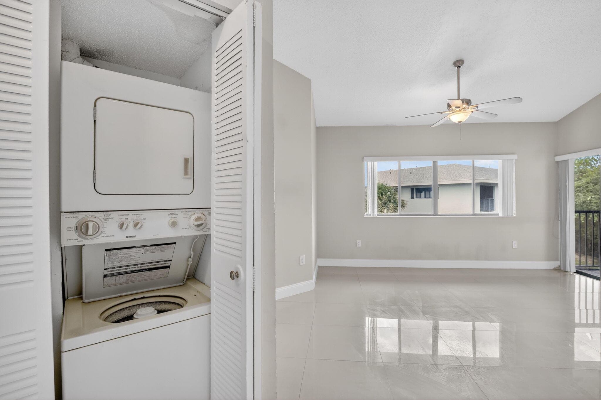 2445 SW 18th Terrace 922, Fort Lauderdale, FL 33315 — photo 6 of 46