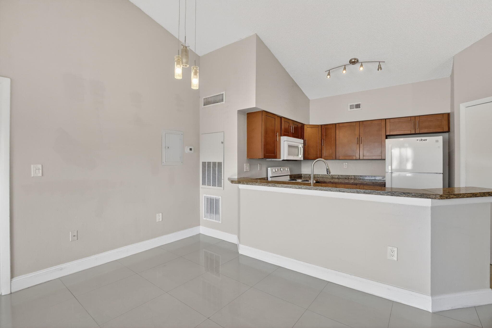 2445 SW 18th Terrace 922, Fort Lauderdale, FL 33315 — photo 8 of 46