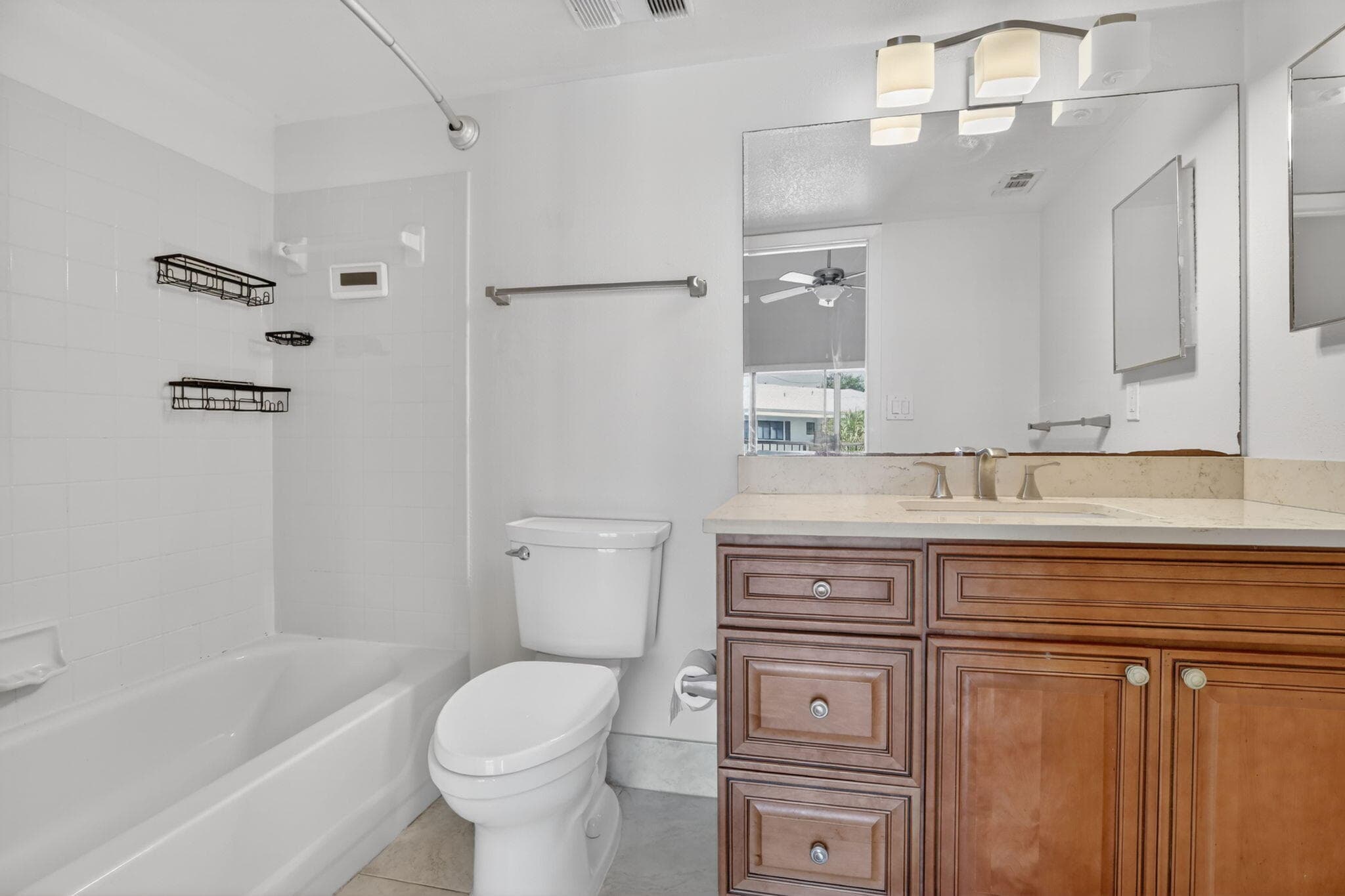 2445 SW 18th Terrace 922, Fort Lauderdale, FL 33315 — photo 18 of 46