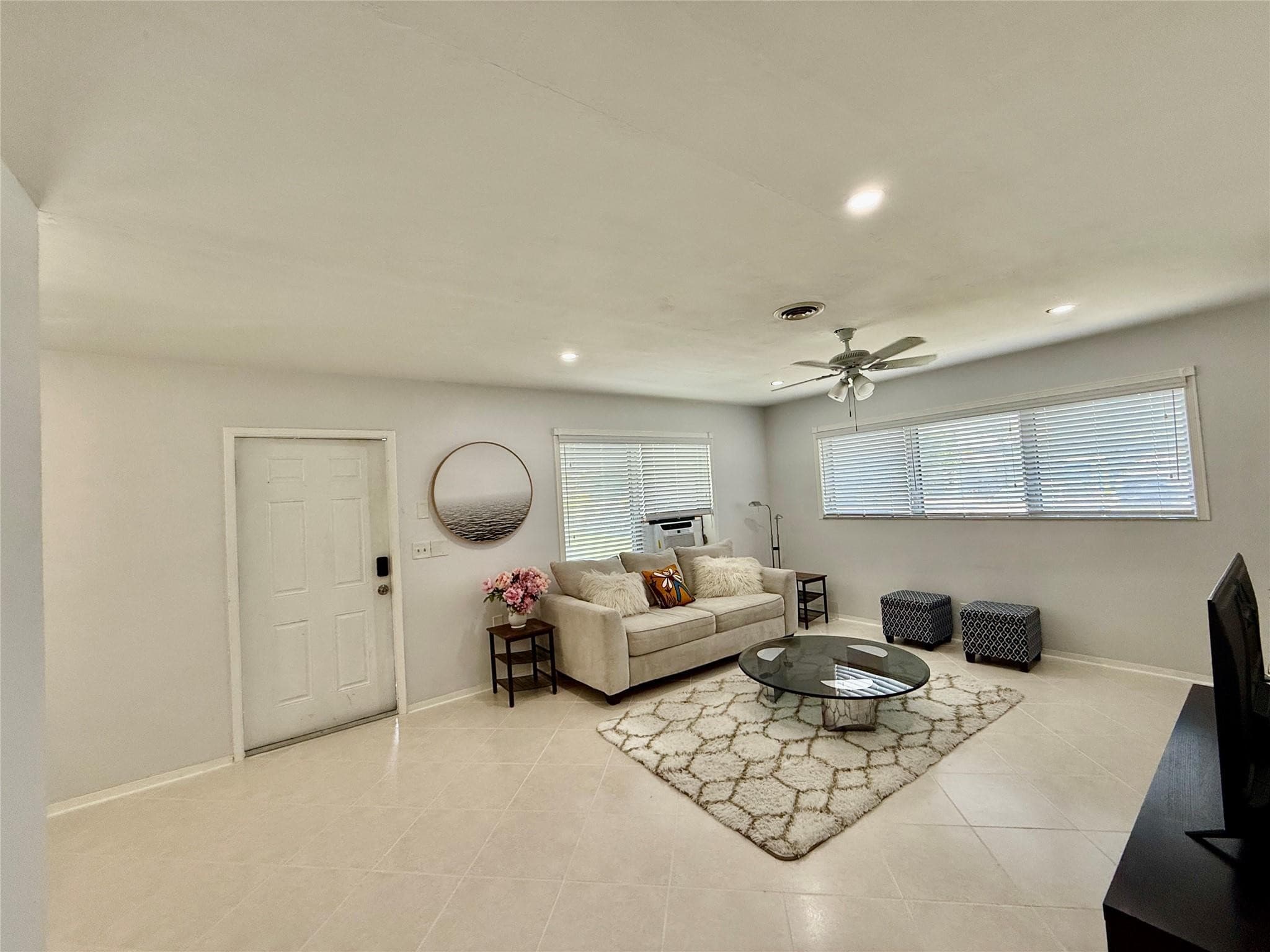 23 NE 19th Avenue, Pompano Beach, FL 33060 — photo 7 of 18