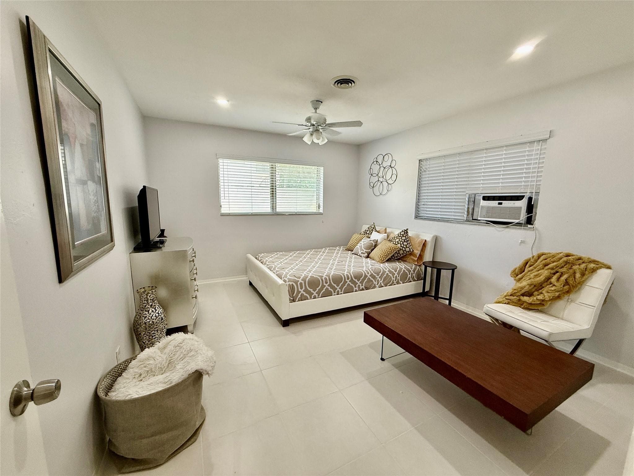 23 NE 19th Avenue, Pompano Beach, FL 33060 — photo 14 of 18
