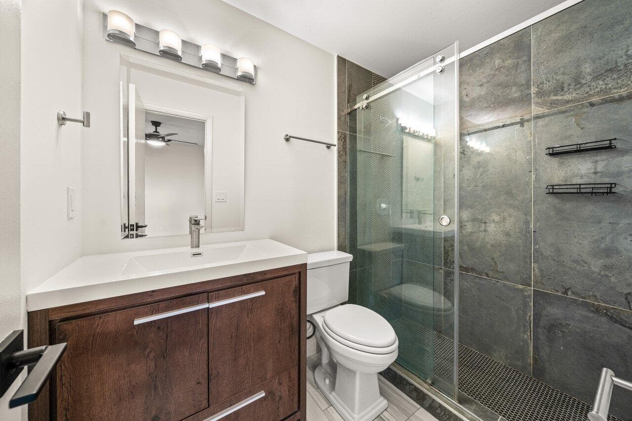 638 SW 4th Avenue, Boynton Beach, FL 33426 — photo 16 of 43