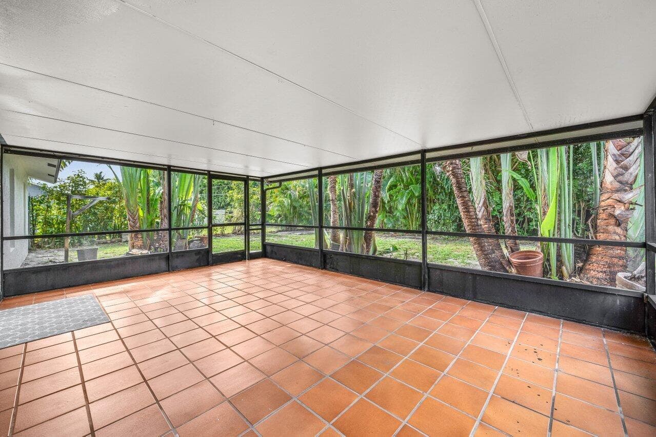 638 SW 4th Avenue, Boynton Beach, FL 33426 — photo 26 of 43