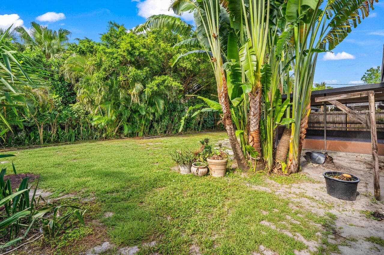 638 SW 4th Avenue, Boynton Beach, FL 33426 — photo 31 of 43