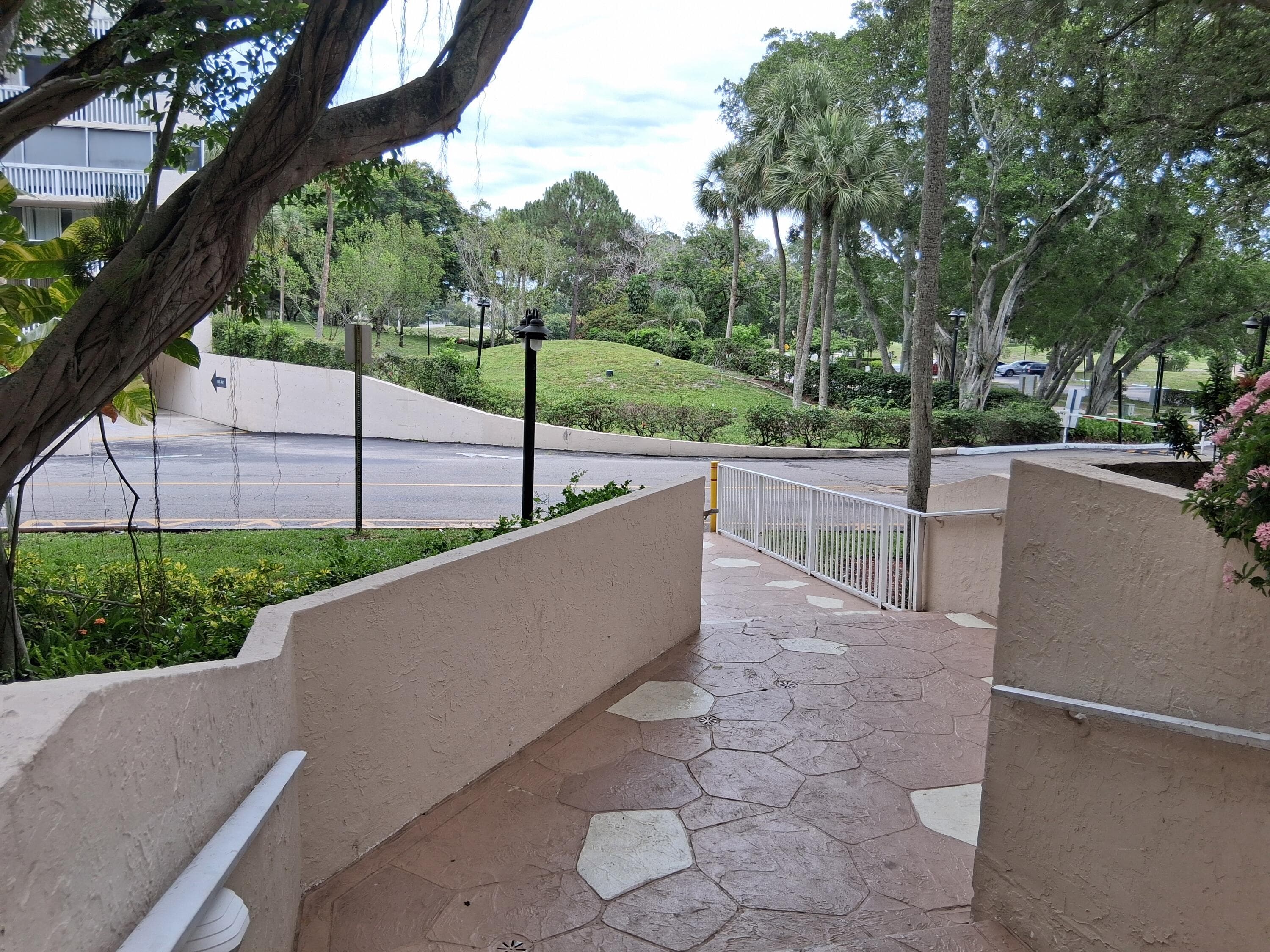7001 Environ Boulevard 403, Lauderhill, FL 33319 — photo 29 of 31